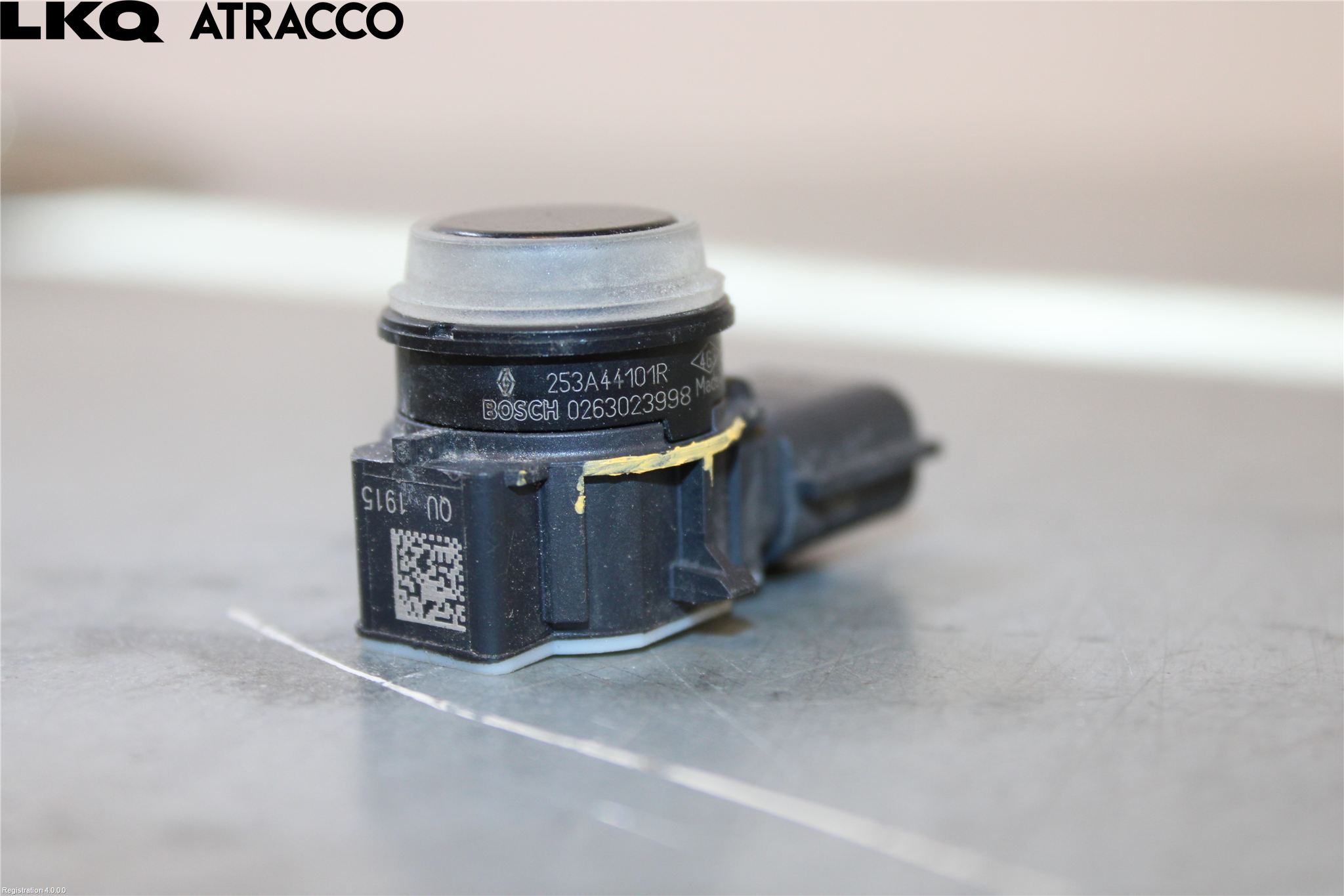 Renault CAPTUR 13-19 Parkeringshjälp Frontsensor