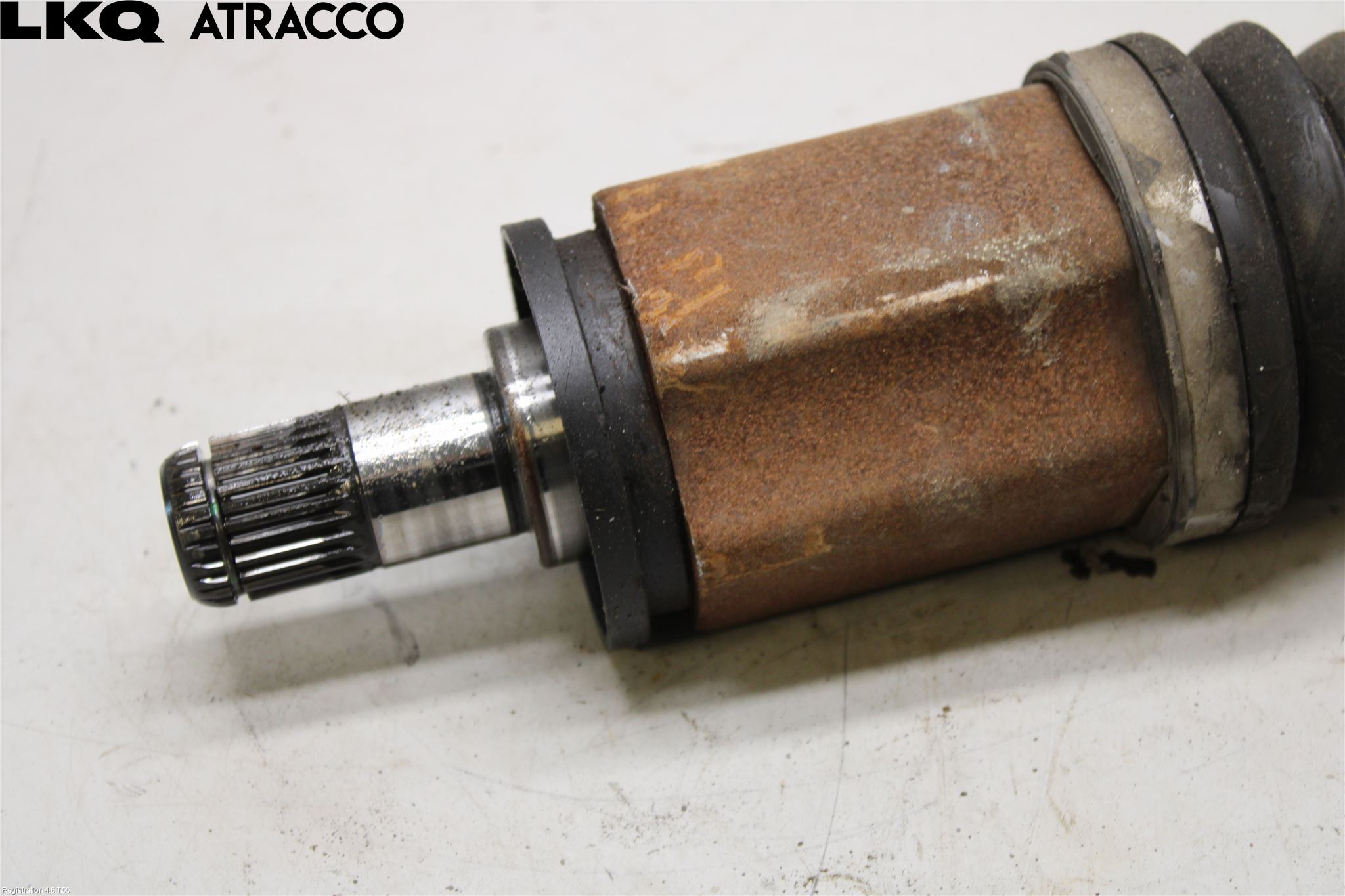 BMW 3 F30/F31/F80 12-19 Drivaxel Fram Vänster
