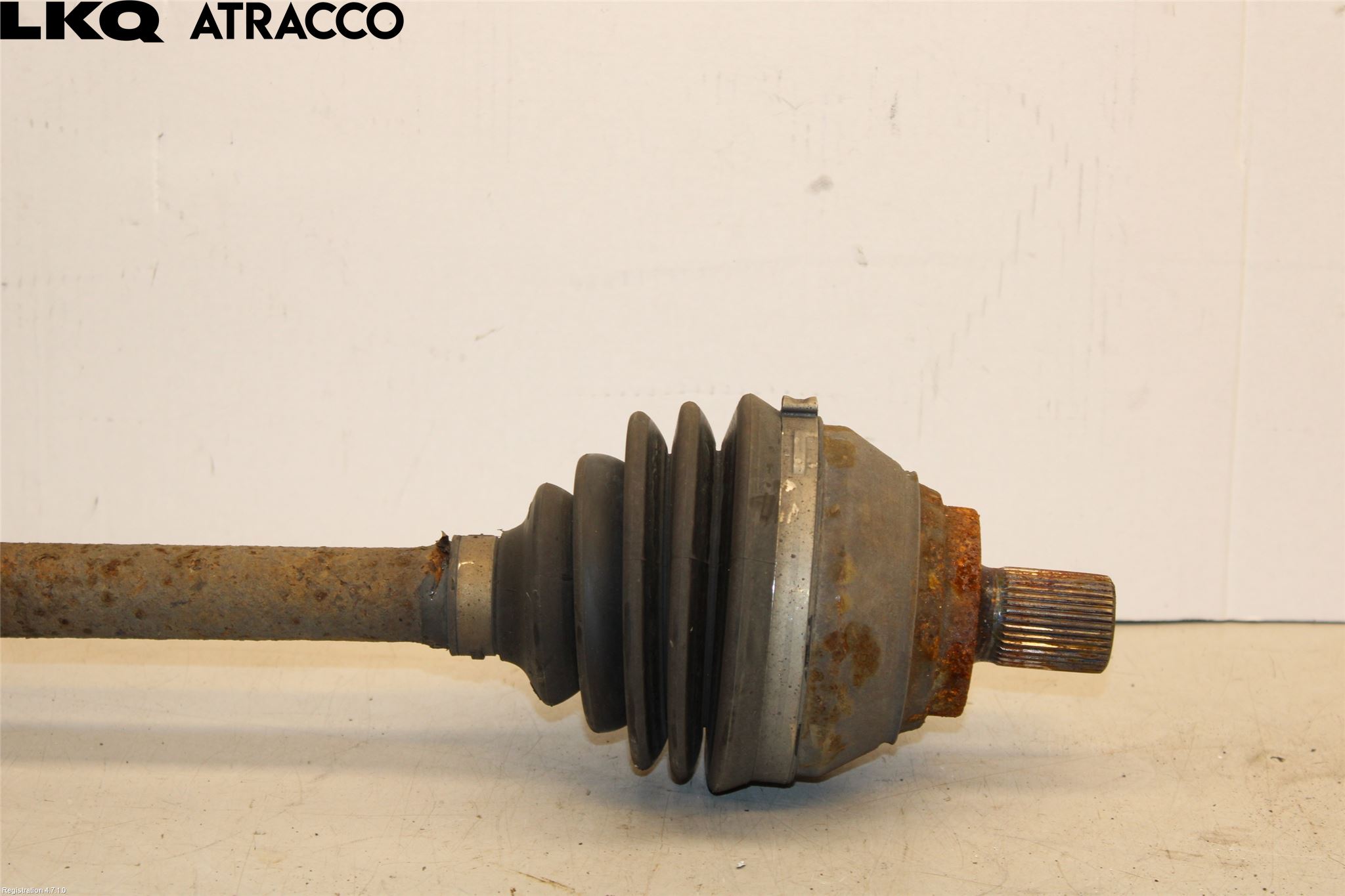 Volkswagen VW TIGUAN 07-16 Drivaxel Fram Höger