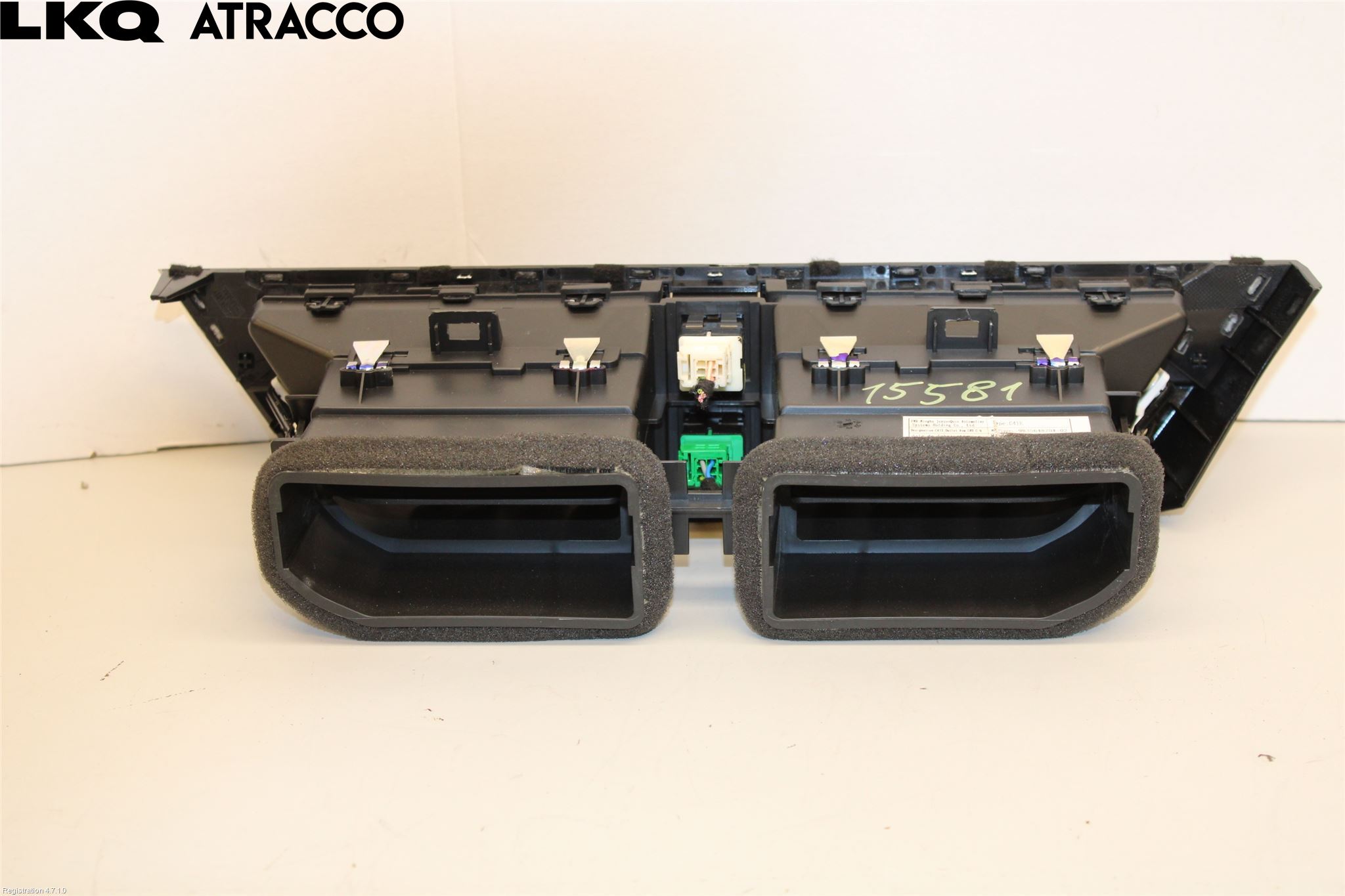 Citroen C4/E-C4 C4X/E-C4X III 21- Defrosterkanal-Munstycke