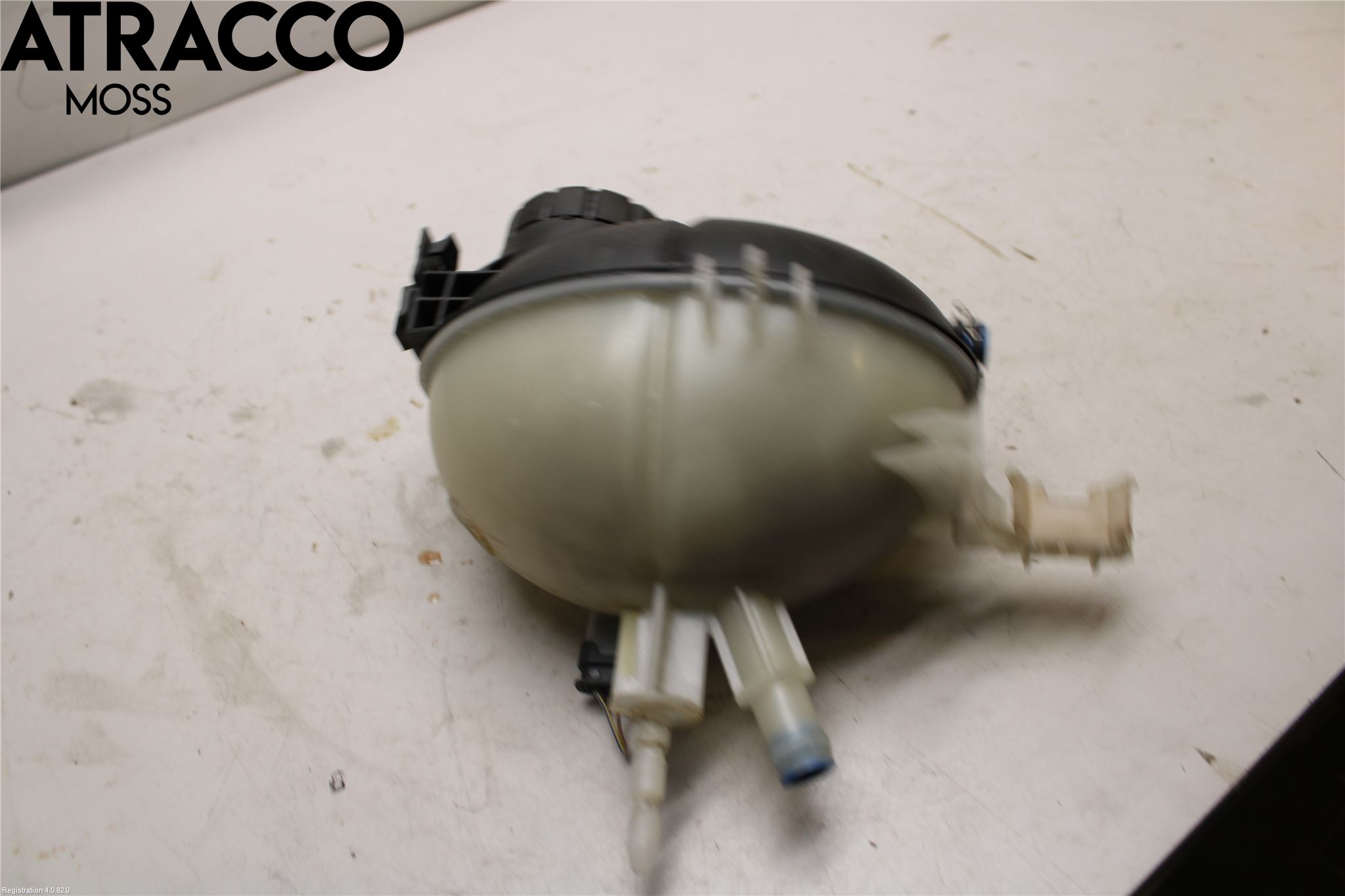 Mercedes-Benz MB E-KLASS (W212) 09-16 Expansionstank