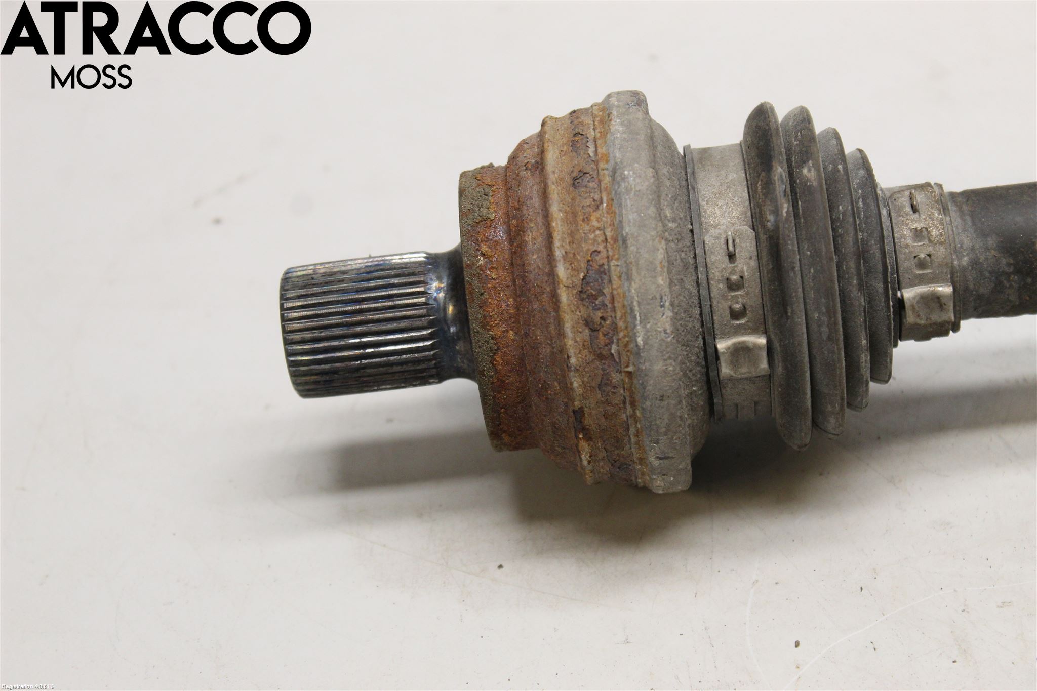 Volkswagen VW PASSAT CC 08-16 Drivaxel Bak Vänster