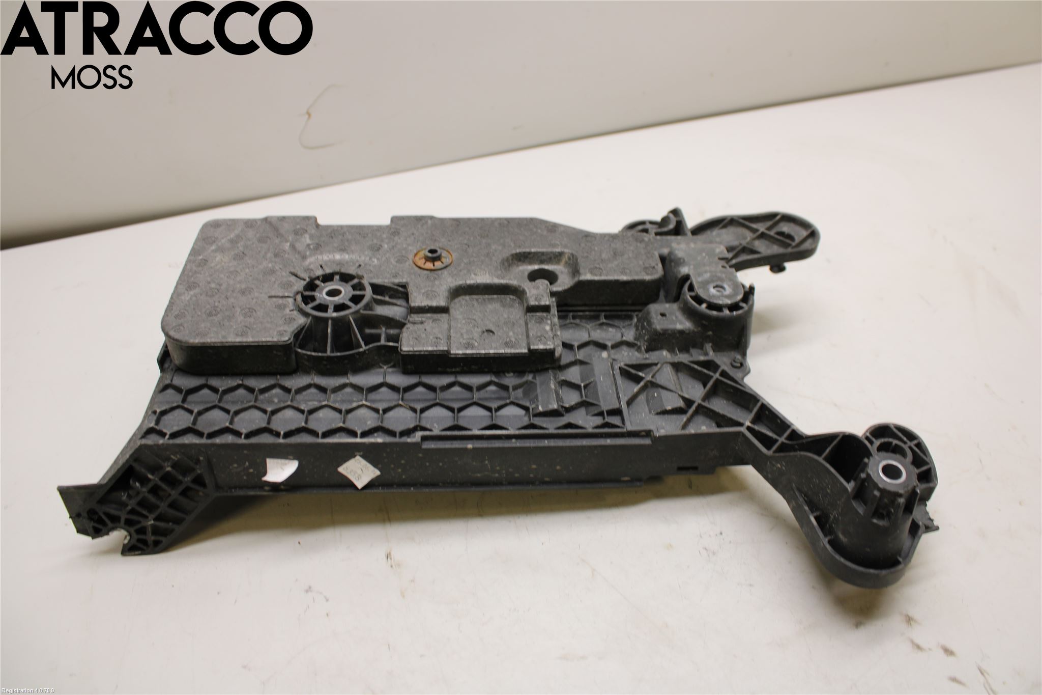 Audi A3/S3 8V 13-20 Batterilåda-Fäste-Hållare