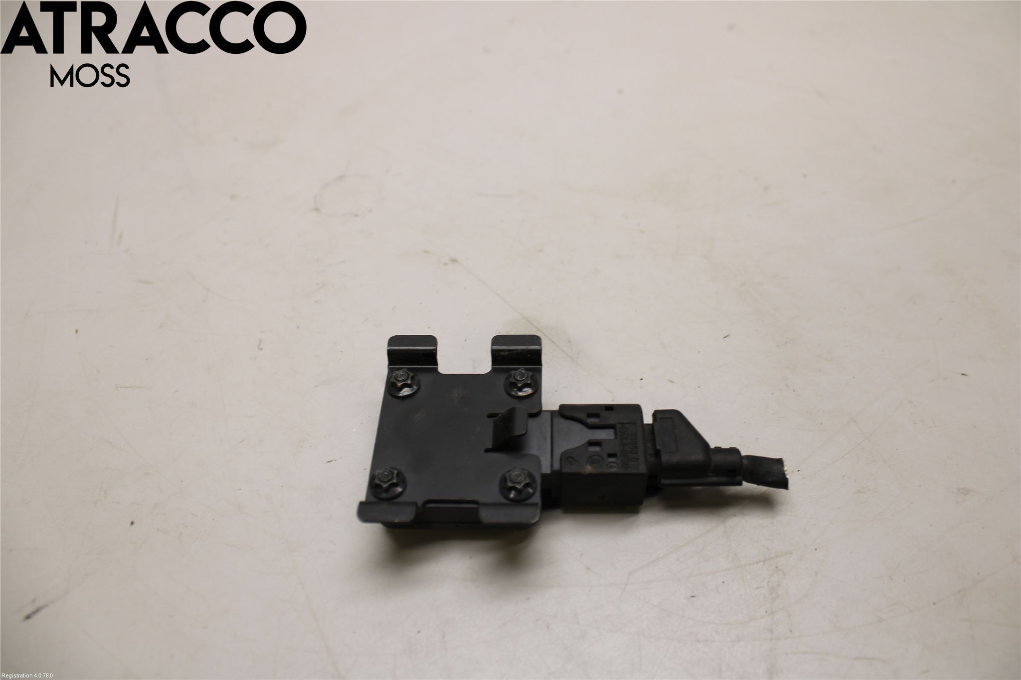 BMW 5 E60/61 Sed/Tou 02-10 Sensor Avgas