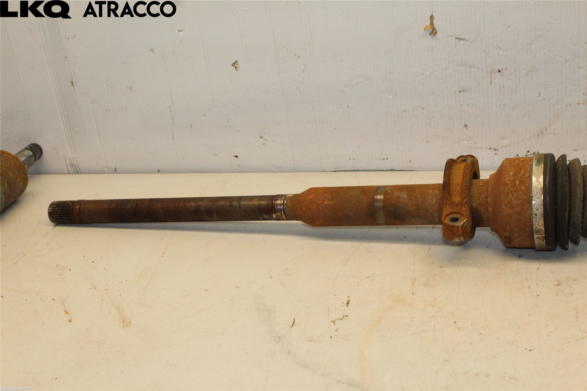 Volvo XC60 09-13 Drivaxel Fram Höger