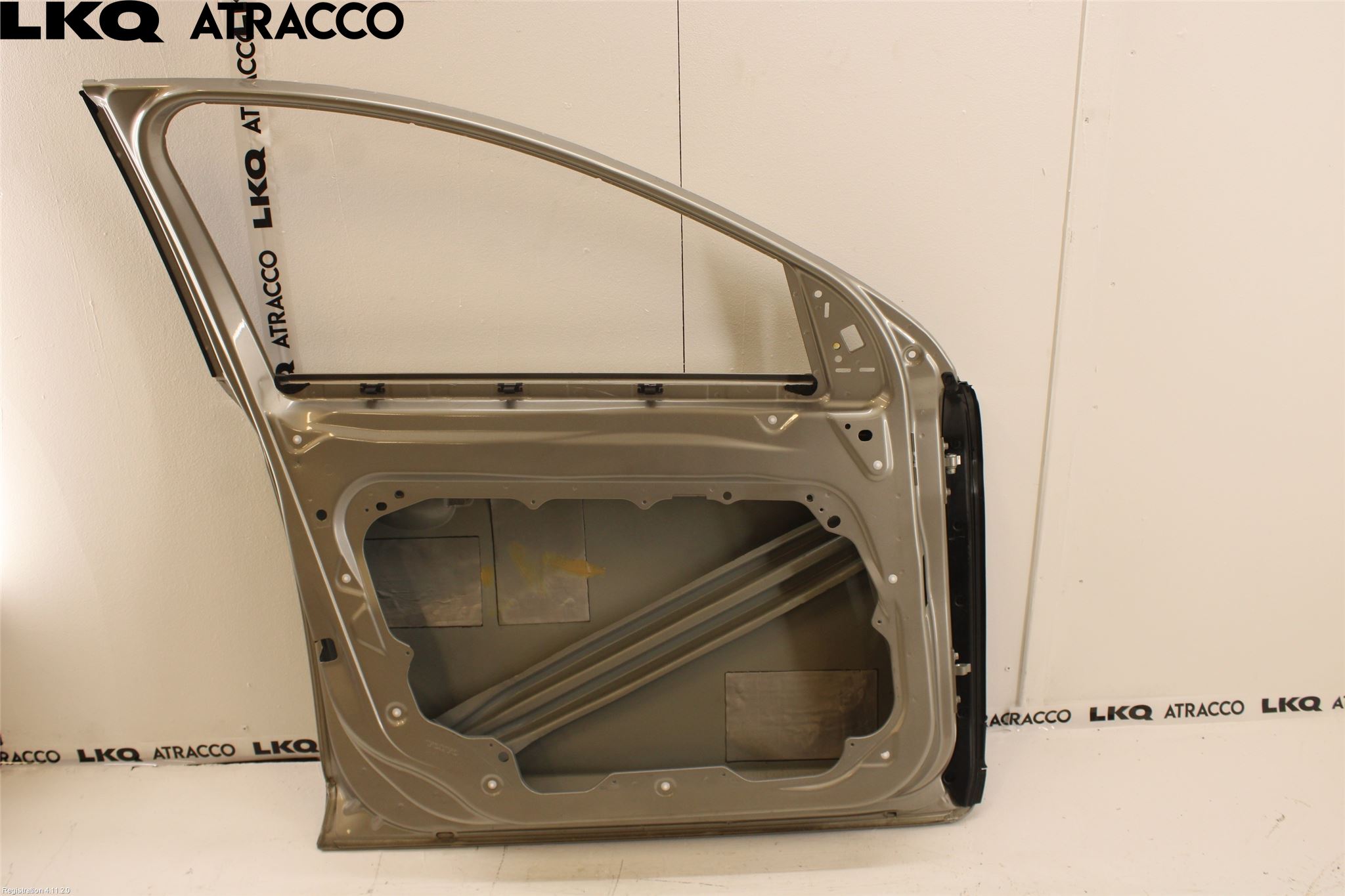 Volvo XC60 09-13 Dörr Fram Vänster