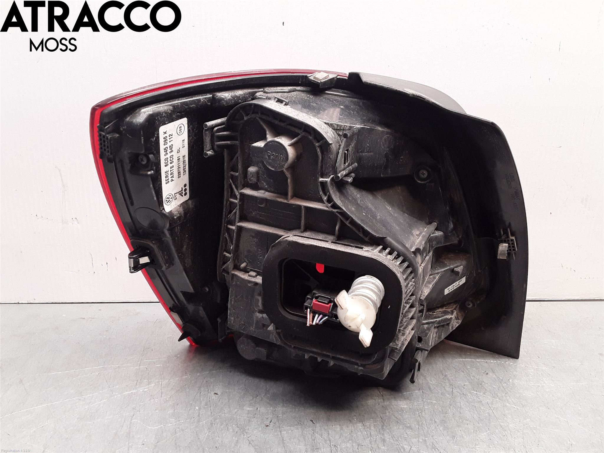 Volkswagen VW POLO 10-17 Bakljus Höger