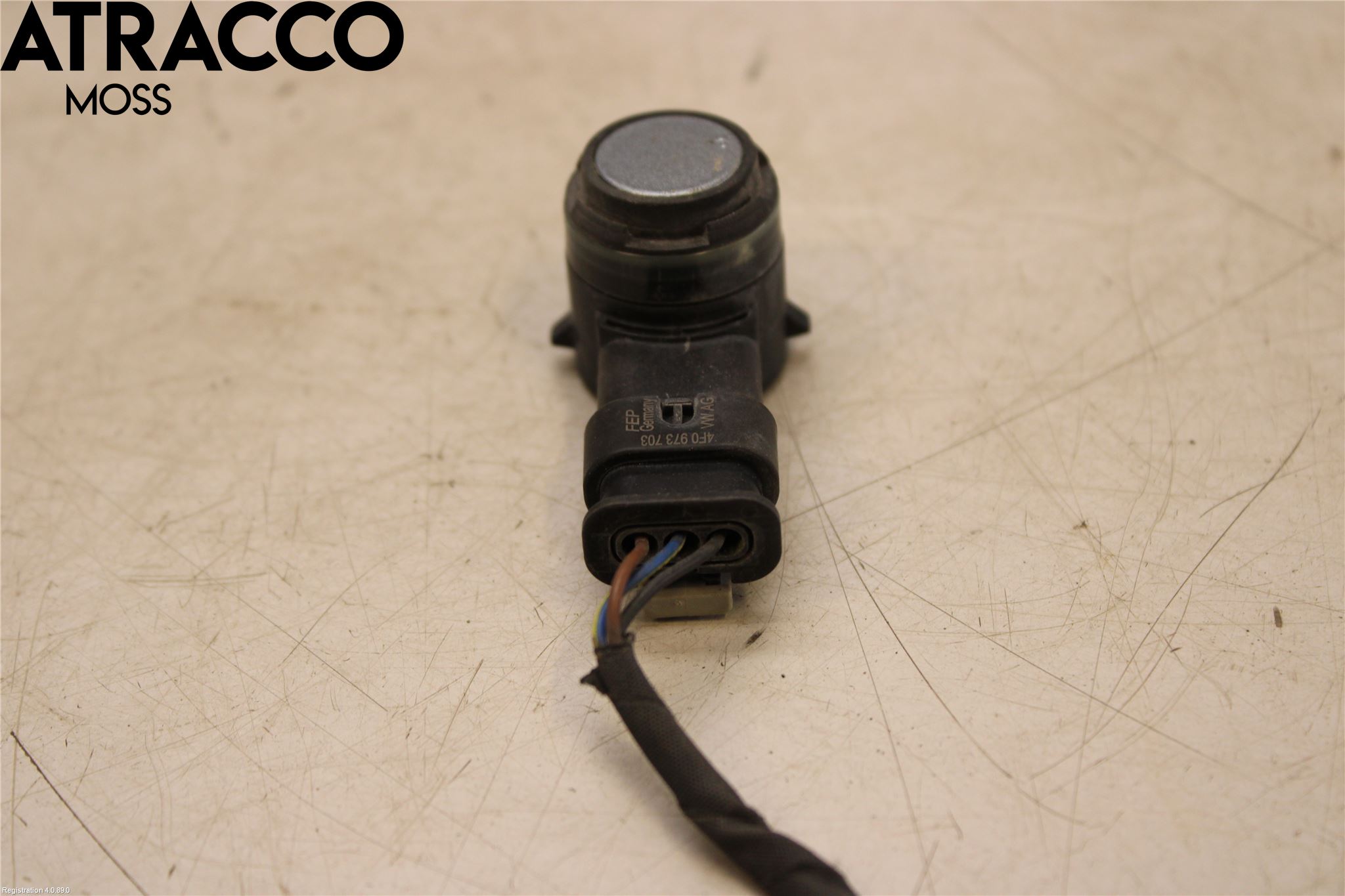Skoda SUPERB 16-24 Parkeringshjälp Frontsensor