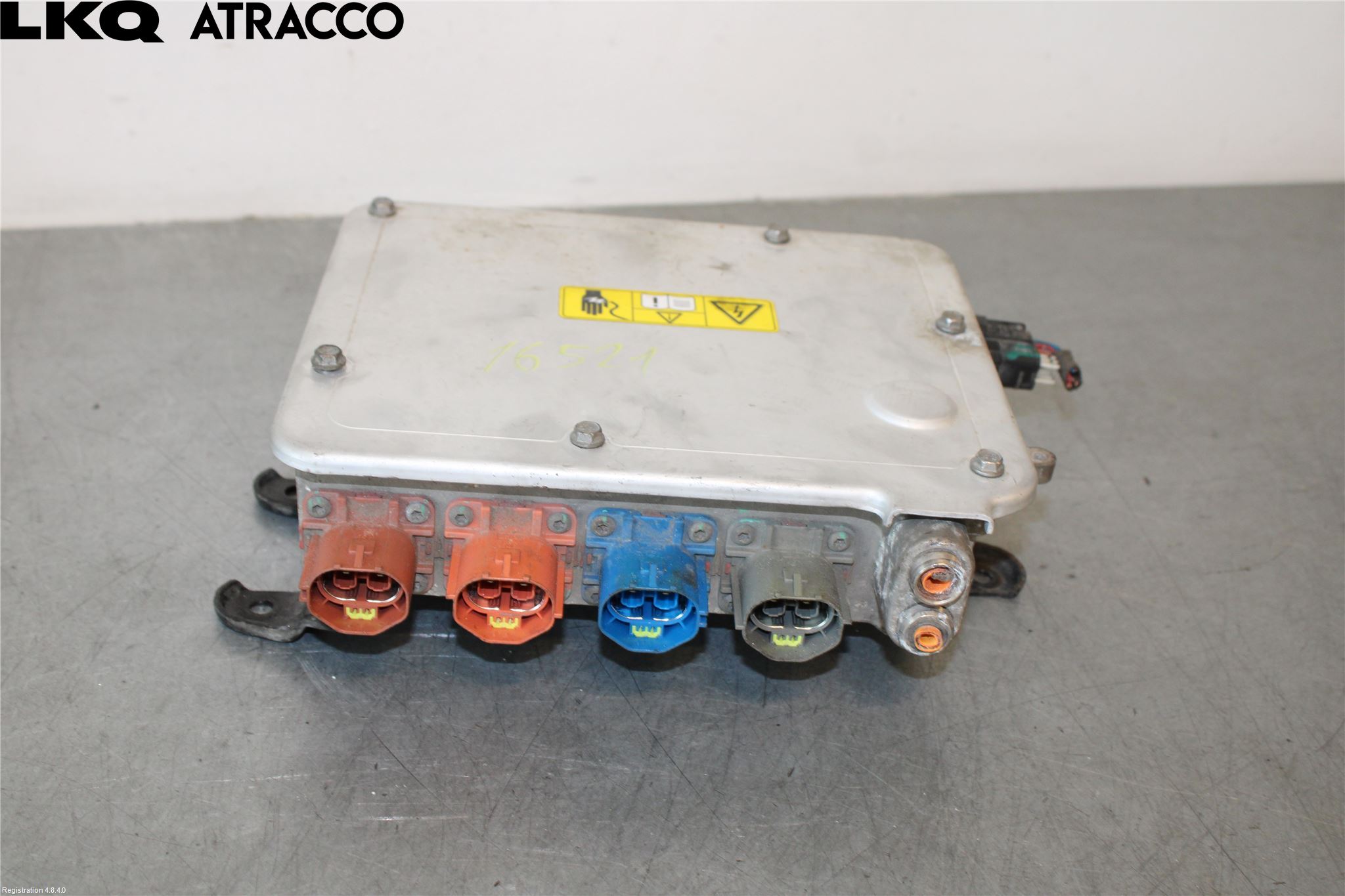 Tesla MODEL S 13- Converter