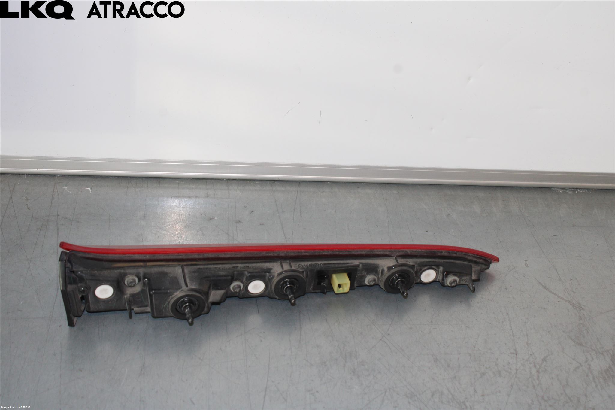 Toyota PRIUS (ZVW50) 16-21 Bakljus Lucka Hö