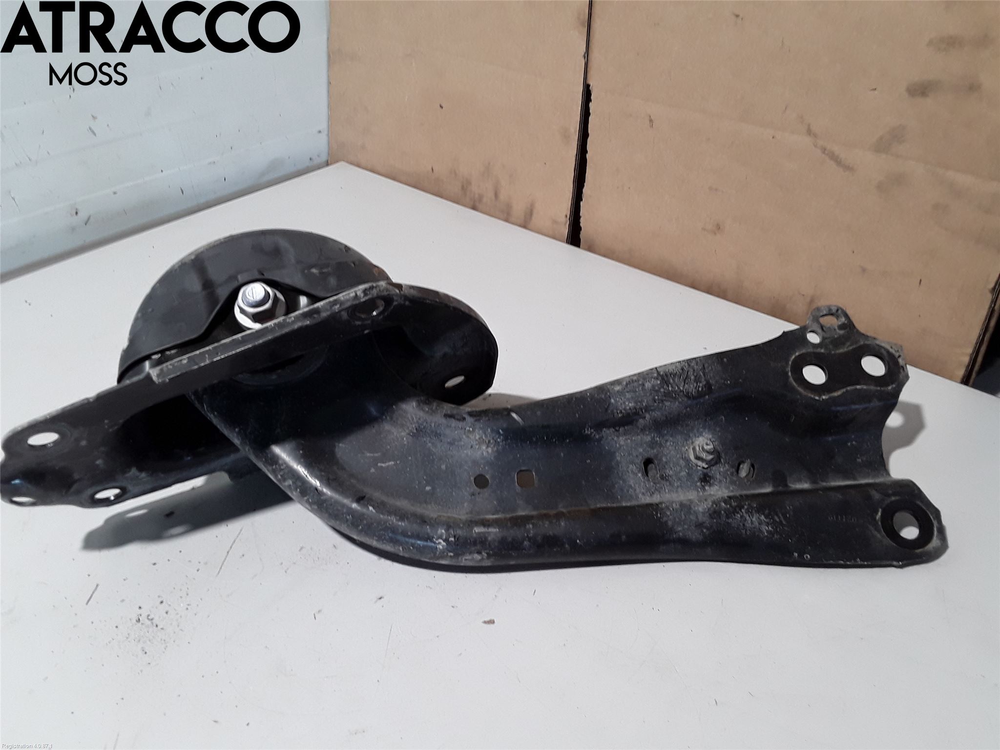 Toyota COROLLA 19- Bärarm Bak Vänster
