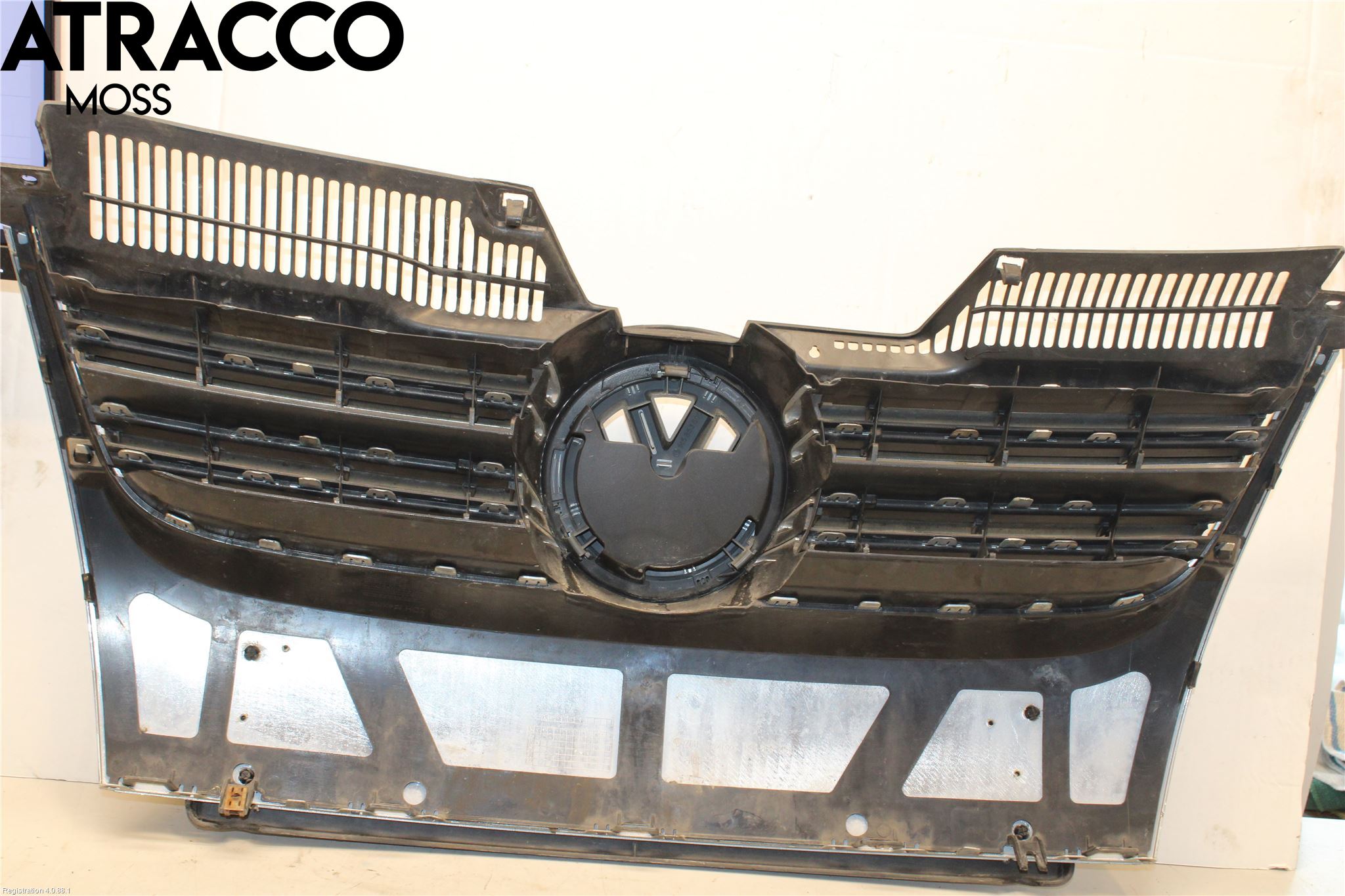 Volkswagen VW GOLF V 04-09 Grill Komp
