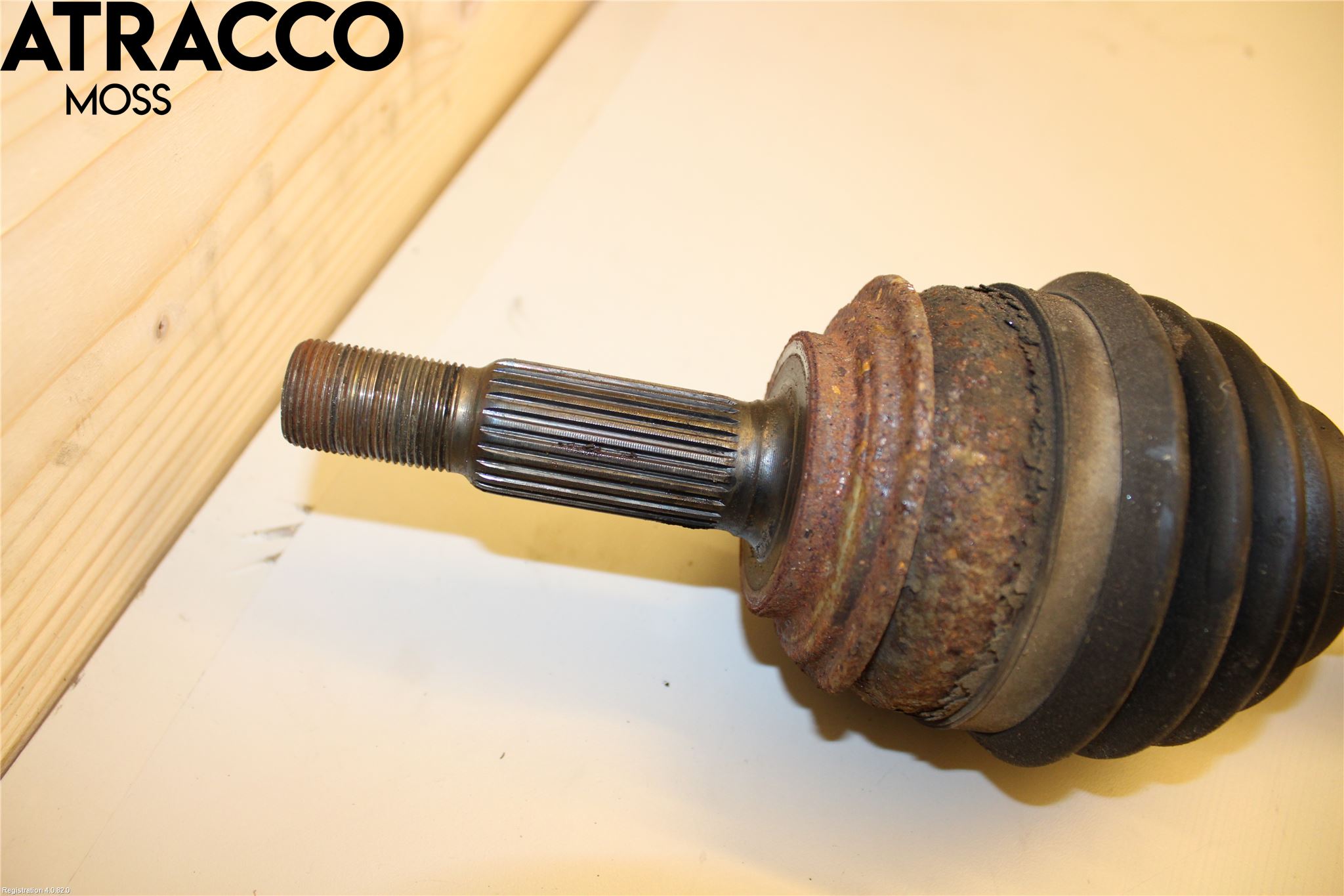 Toyota YARIS XP130 12-14 Drivaxel Fram Höger