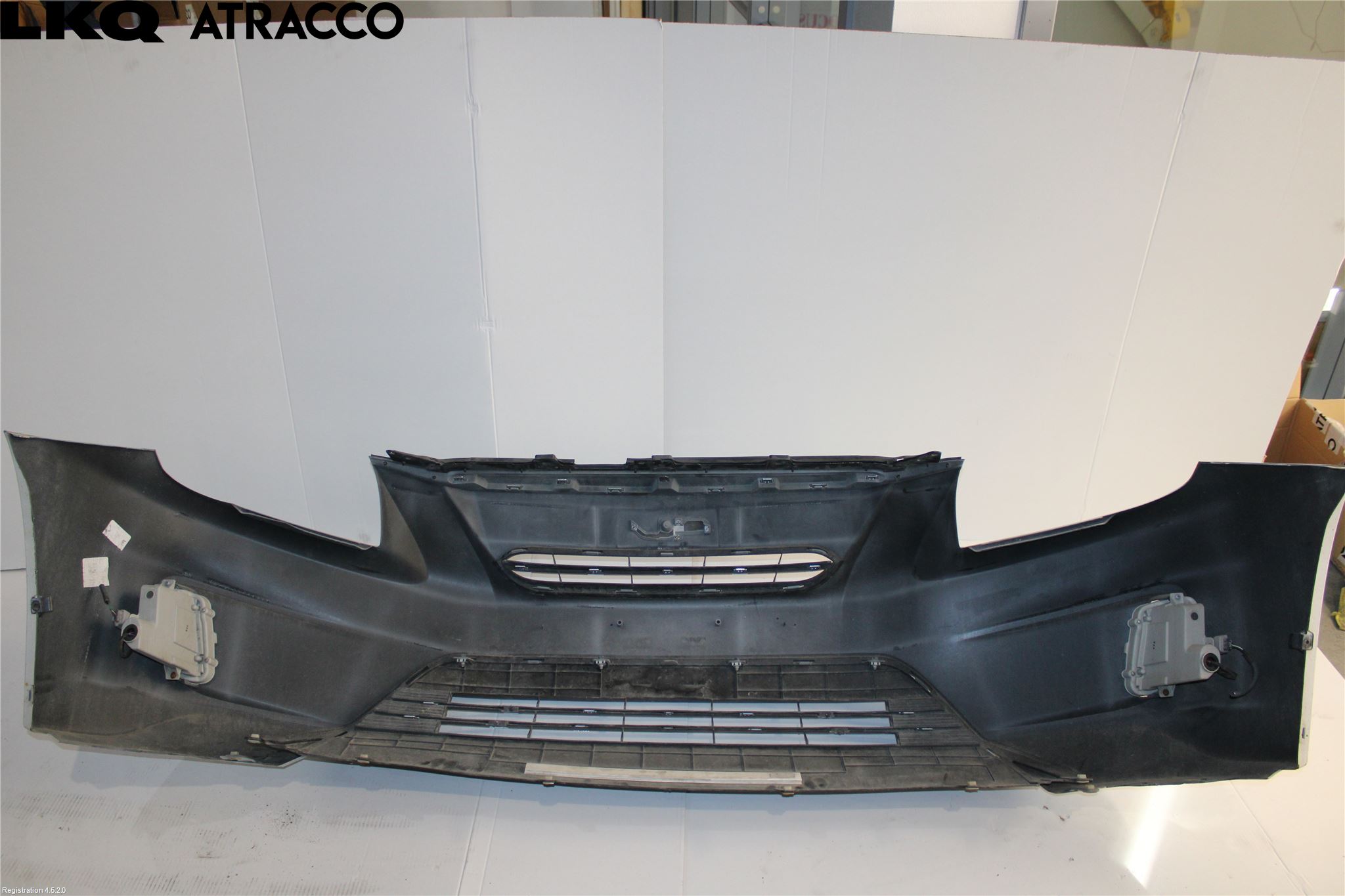 Toyota RAV 4 06-12 Stötfångare Fram
