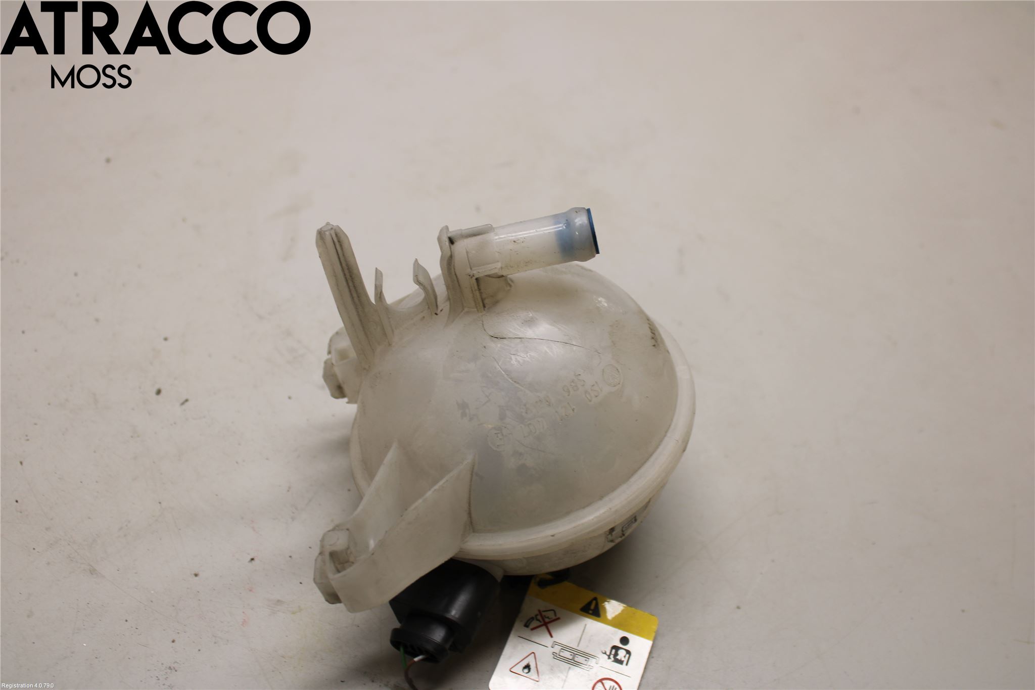 Volkswagen VW PASSAT 15-19 Expansionstank