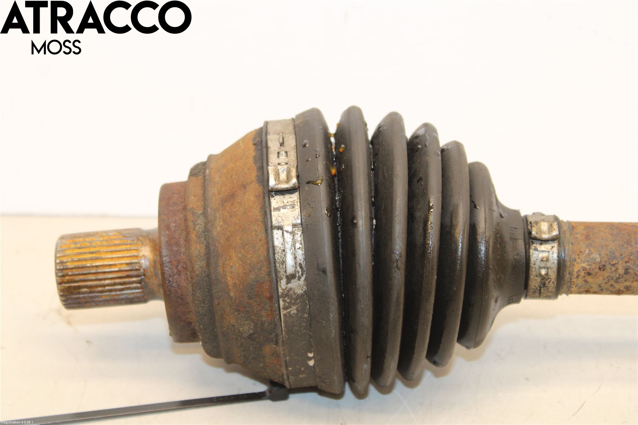 Volkswagen VW TOURAN 10-15 Drivaxel Fram Vänster