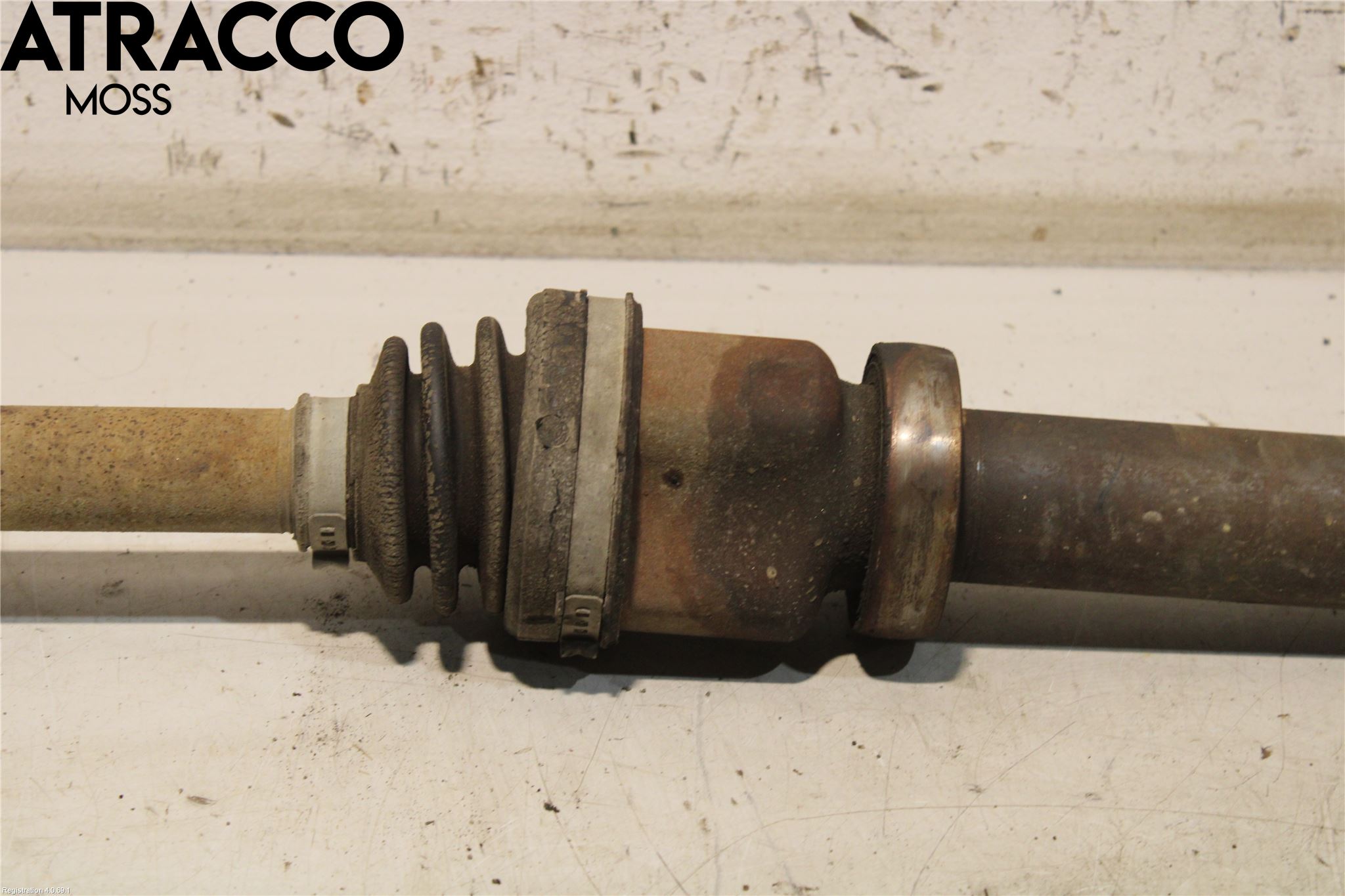 Ford FOCUS 11-14 Drivaxel Fram Höger
