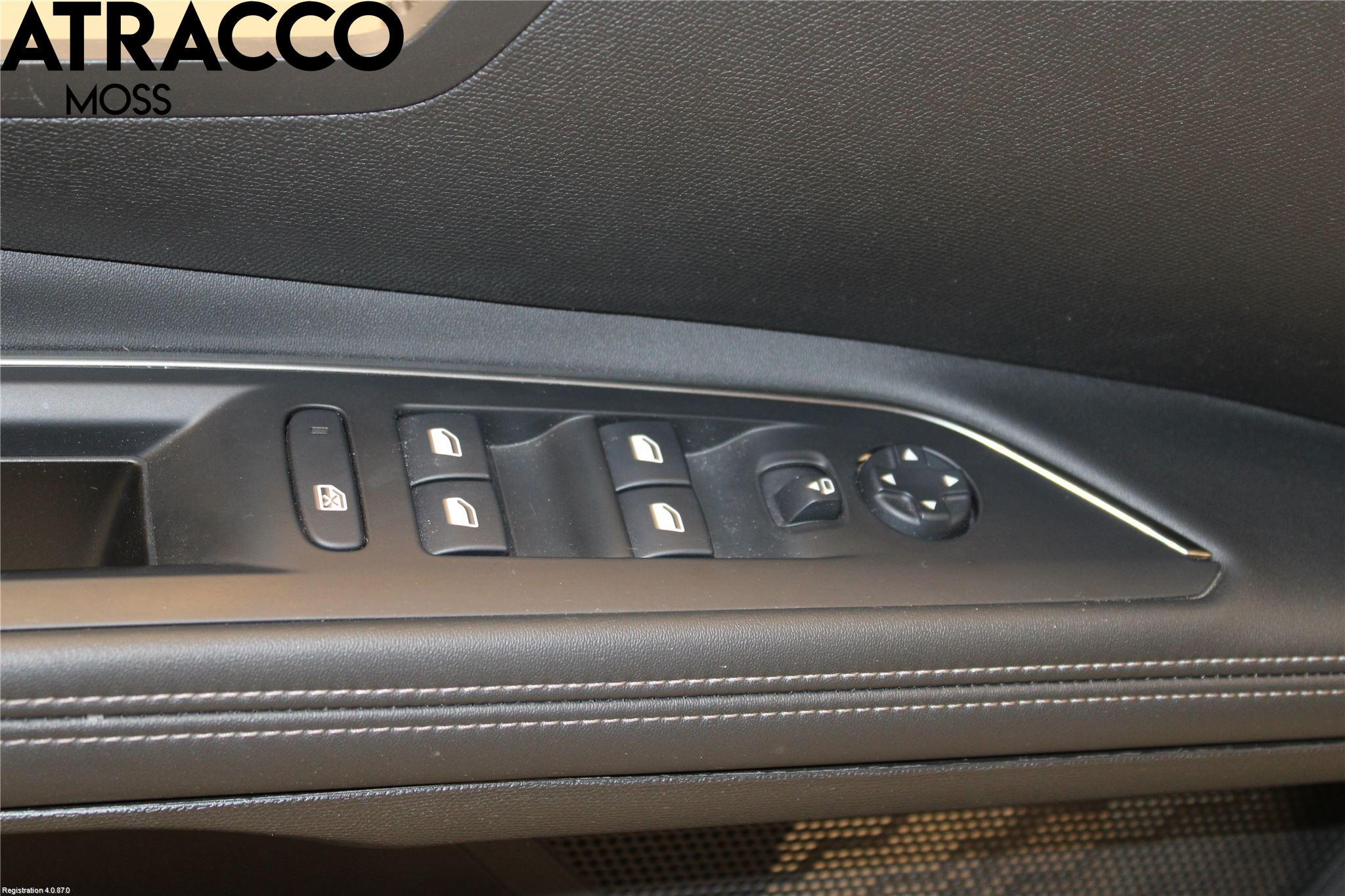 Peugeot 5008 17-24 Dörrklädsel Vä