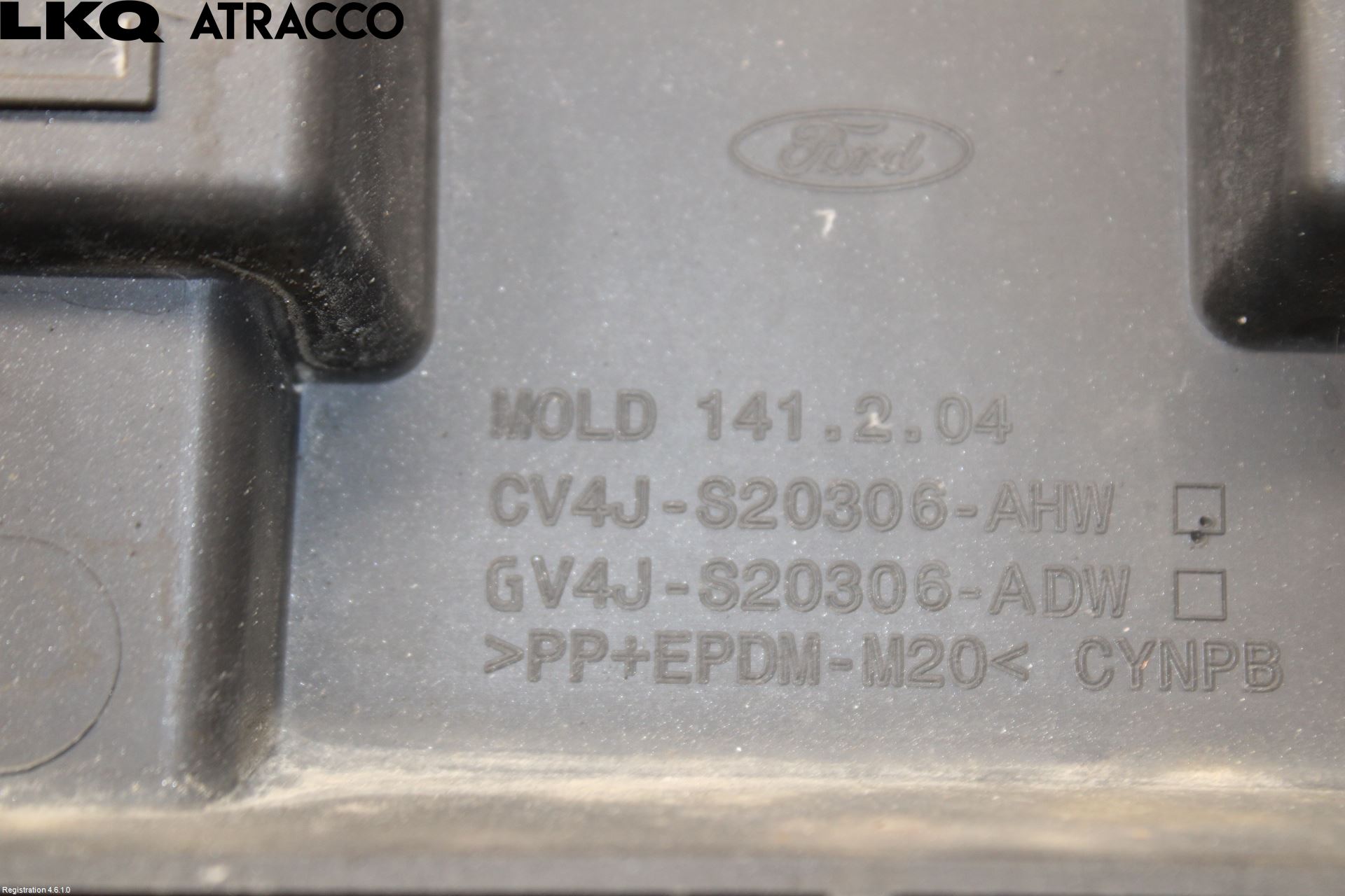 Ford KUGA 13-16 Dörr Dekorlist Fram Hö