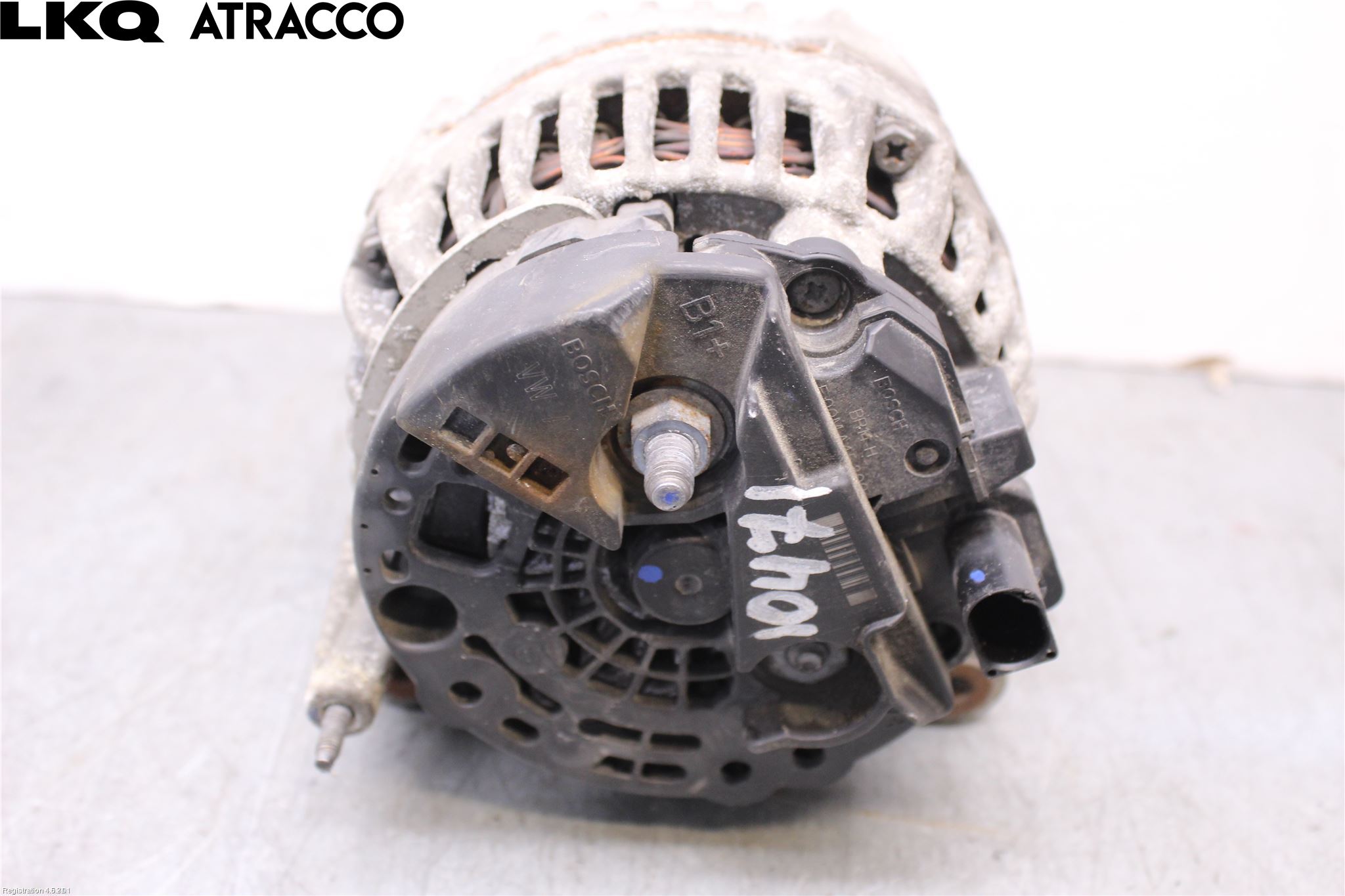Volkswagen VW CADDY      04-10 Generator