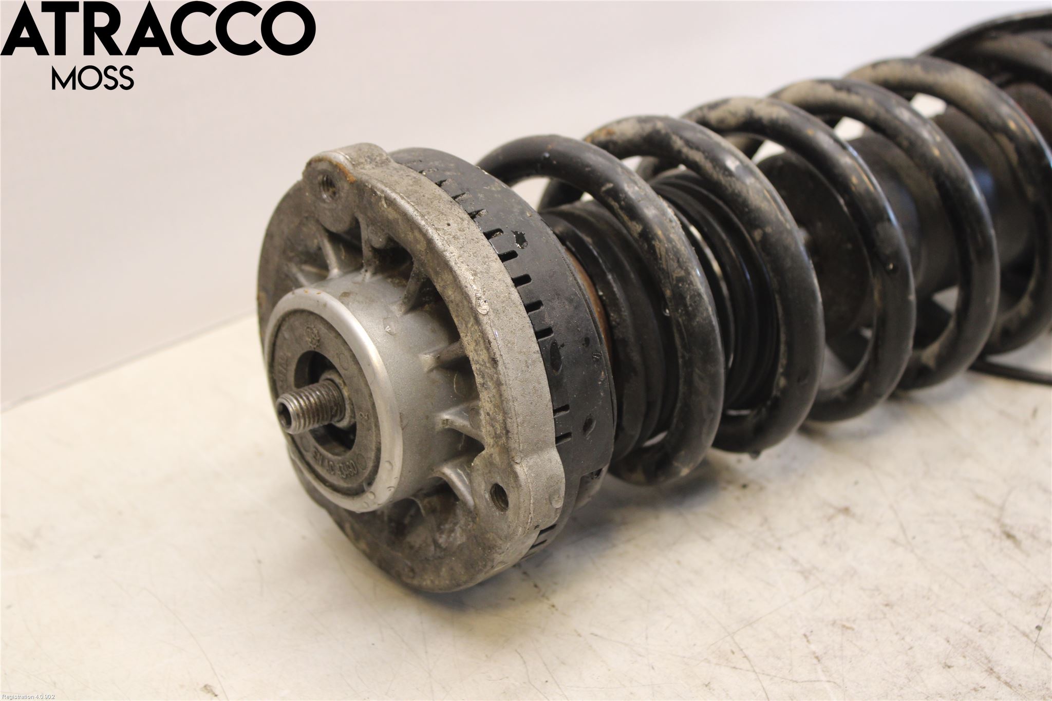 BMW 7 F01/02/03/04 09-15 Fjäderben Fram Vänster