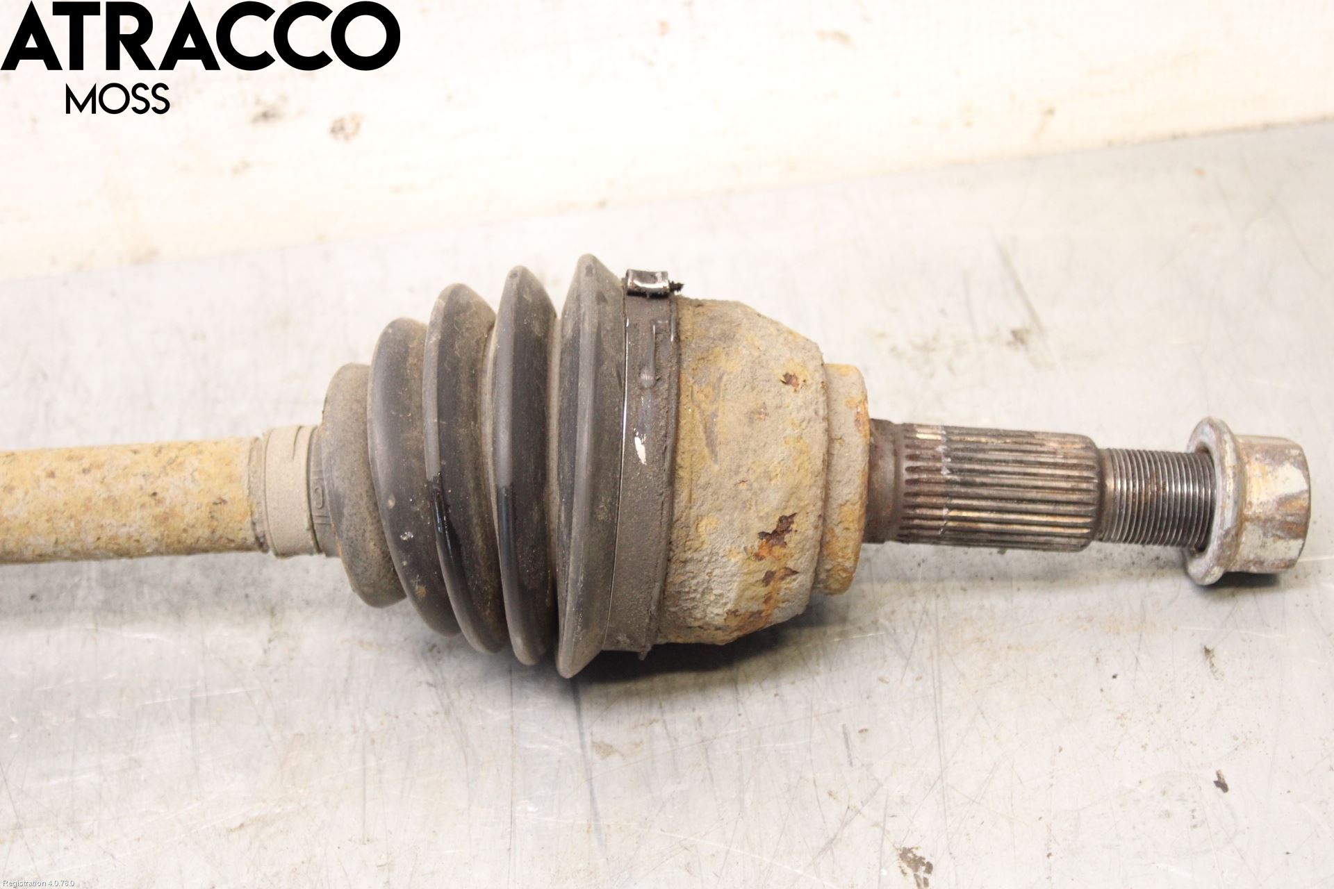 Nissan LEAF 11-17 Drivaxel Fram Vänster