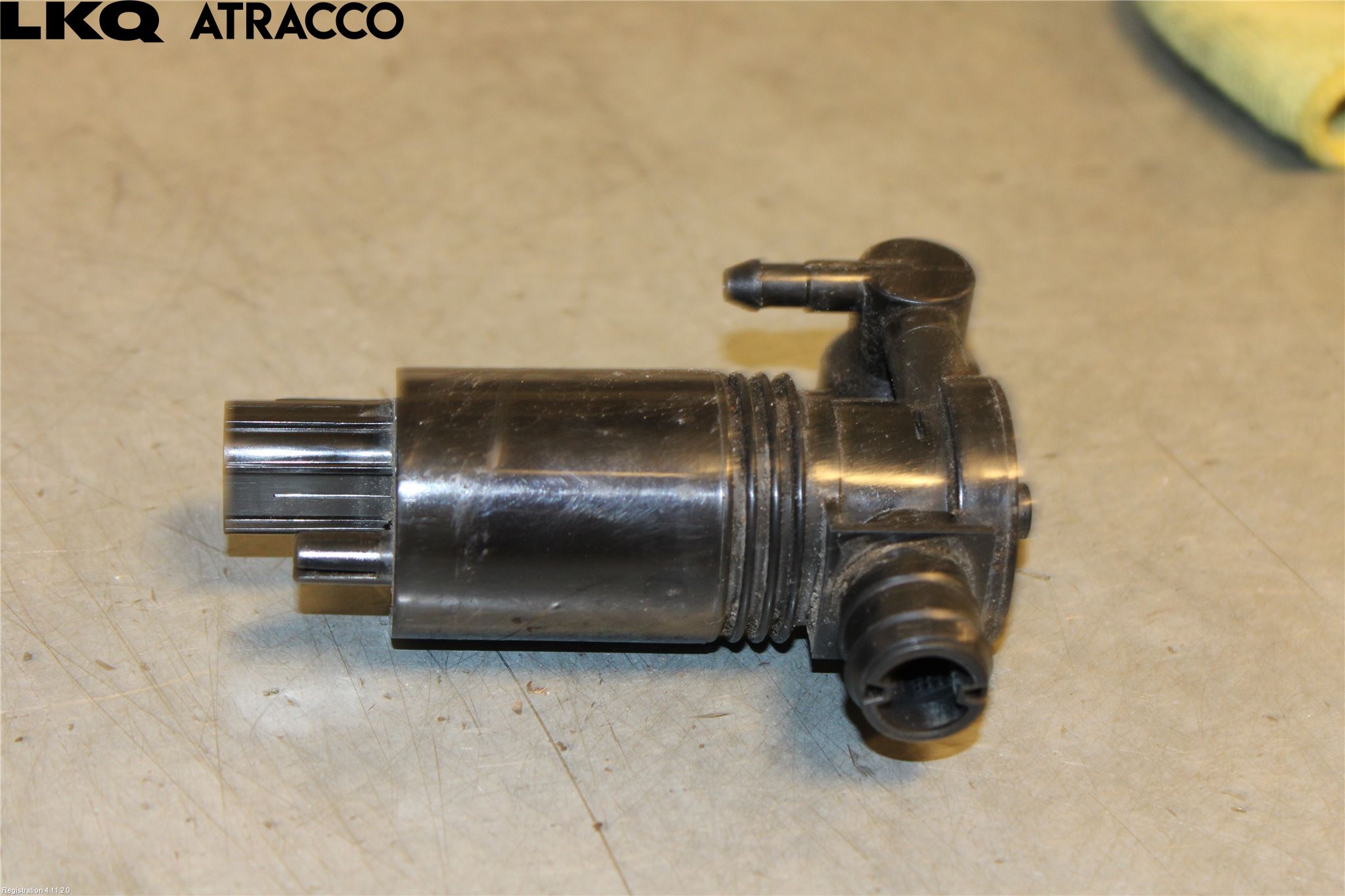 Volvo V40 12-19 Spolarpump Vindruta