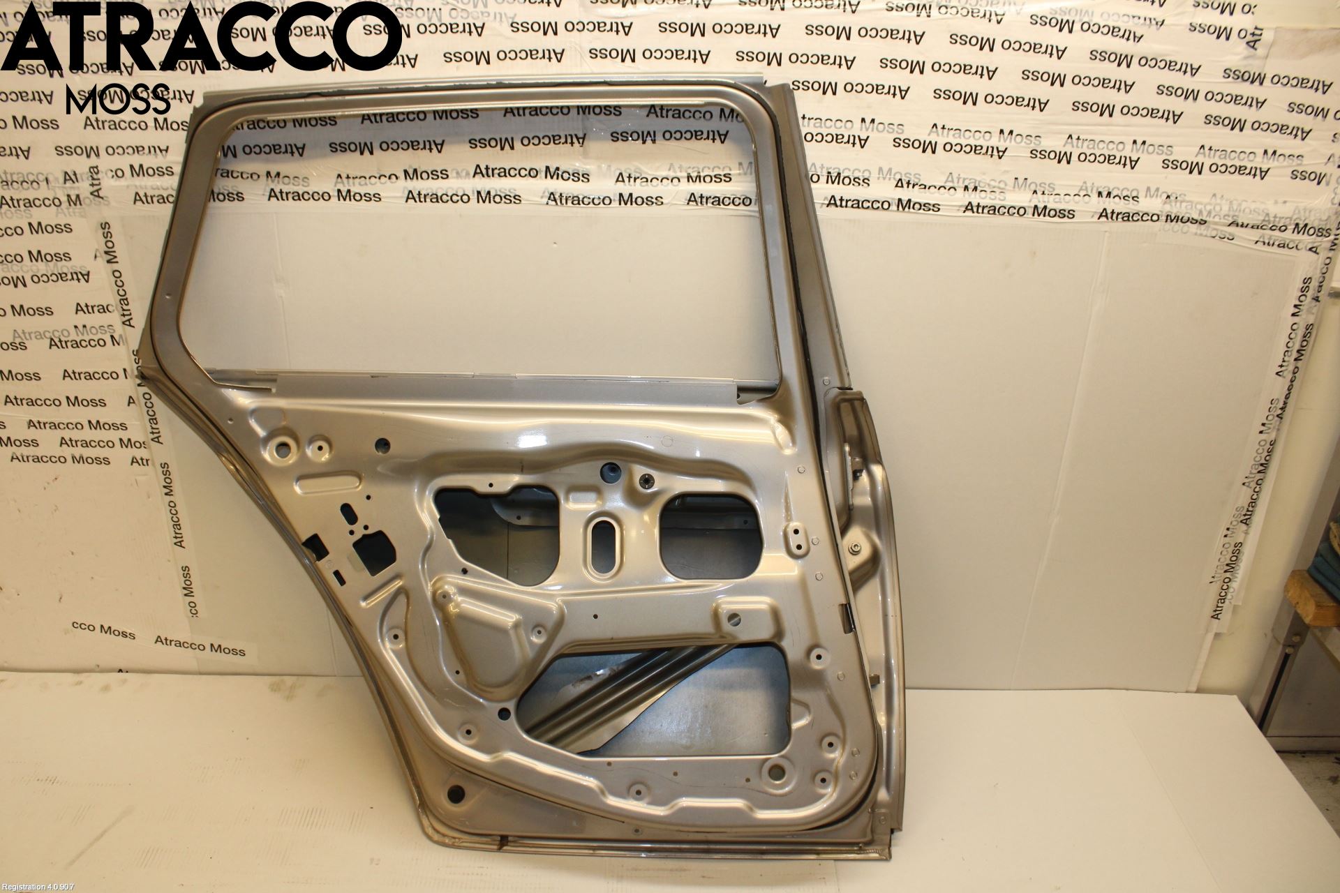 BMW 5 F10/F11/F18 09-17 Dörr Bak Vänster
