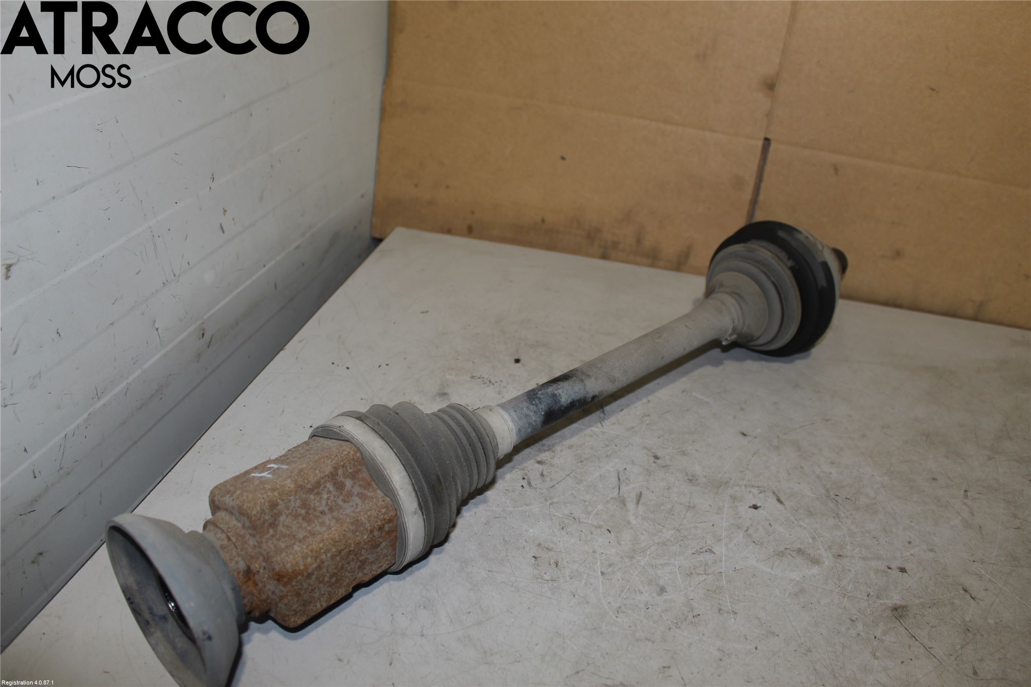 Volkswagen VW TIGUAN 07-16 Drivaxel Fram Höger