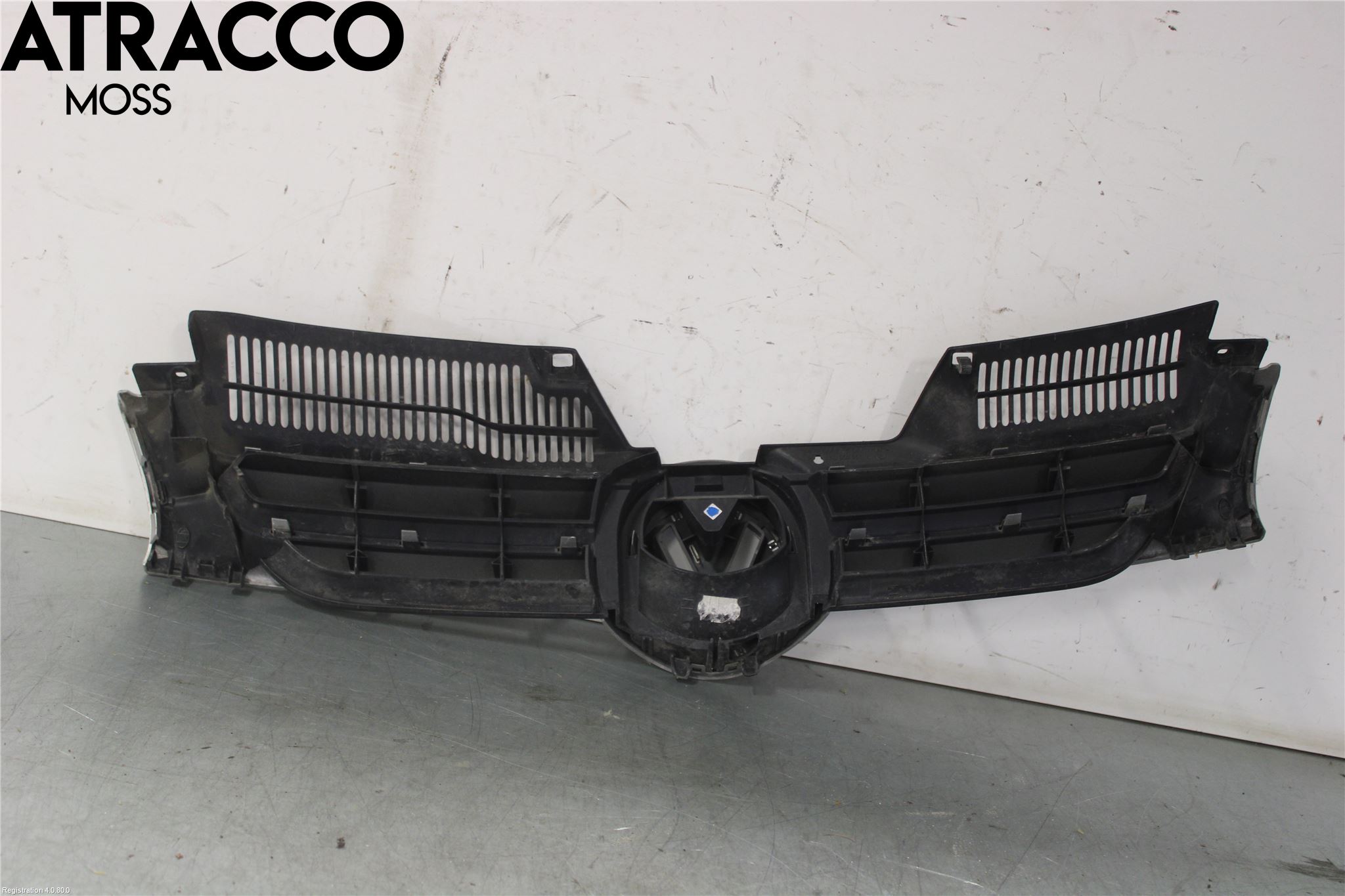 Volkswagen VW GOLF V 04-09 Grill Komp