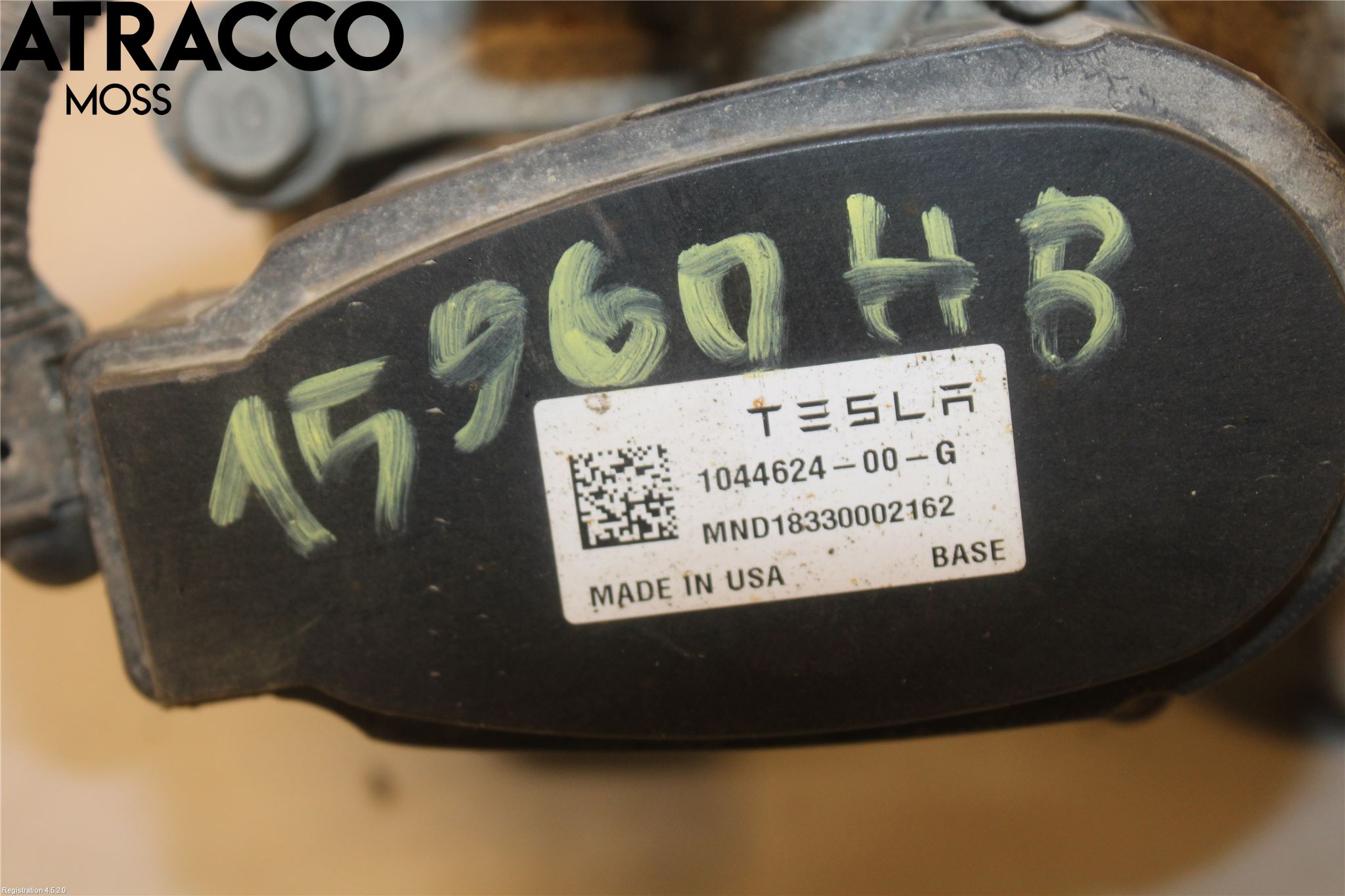 Tesla MODEL 3 17- Bromsok Bak Höger
