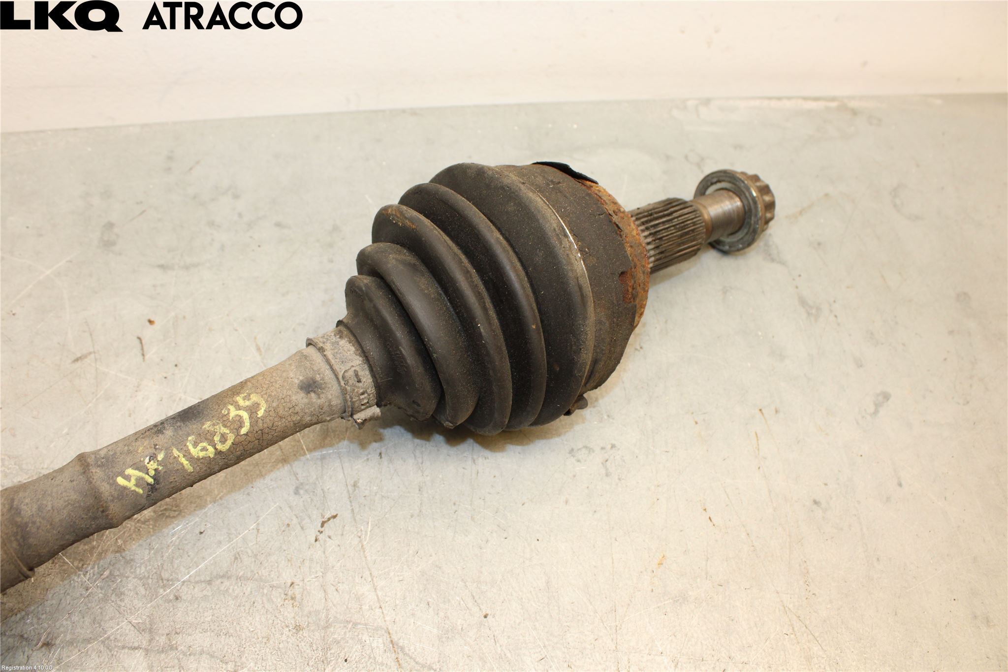Porsche CAYENNE 03- Drivaxel Fram Höger