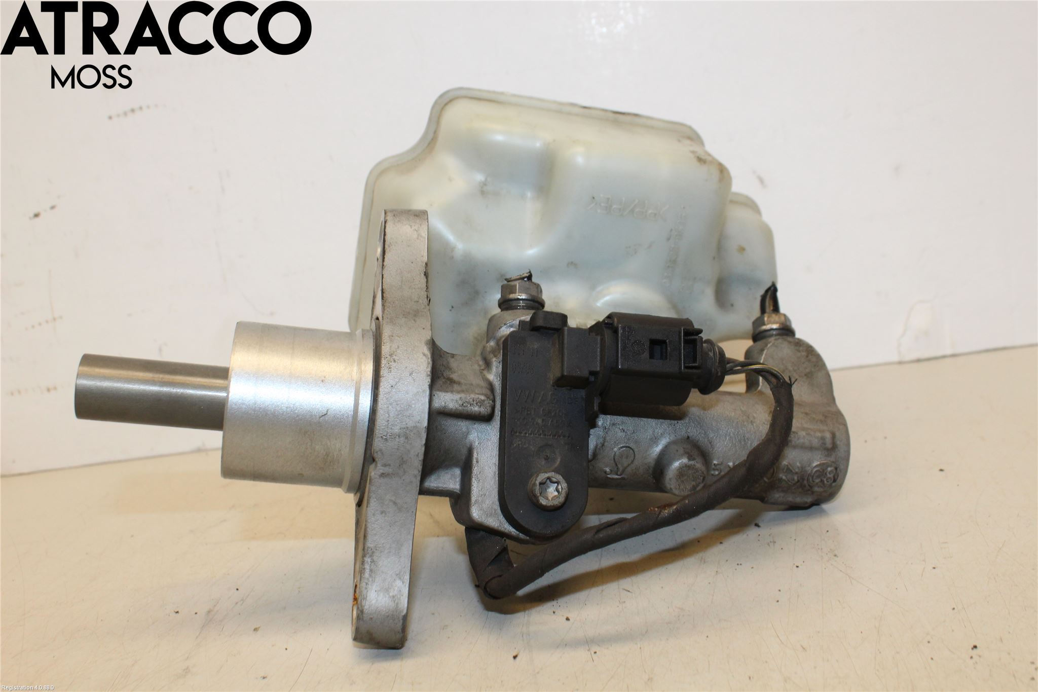 Volkswagen VW TOURAN 03-10 Bromsvätskebehållare