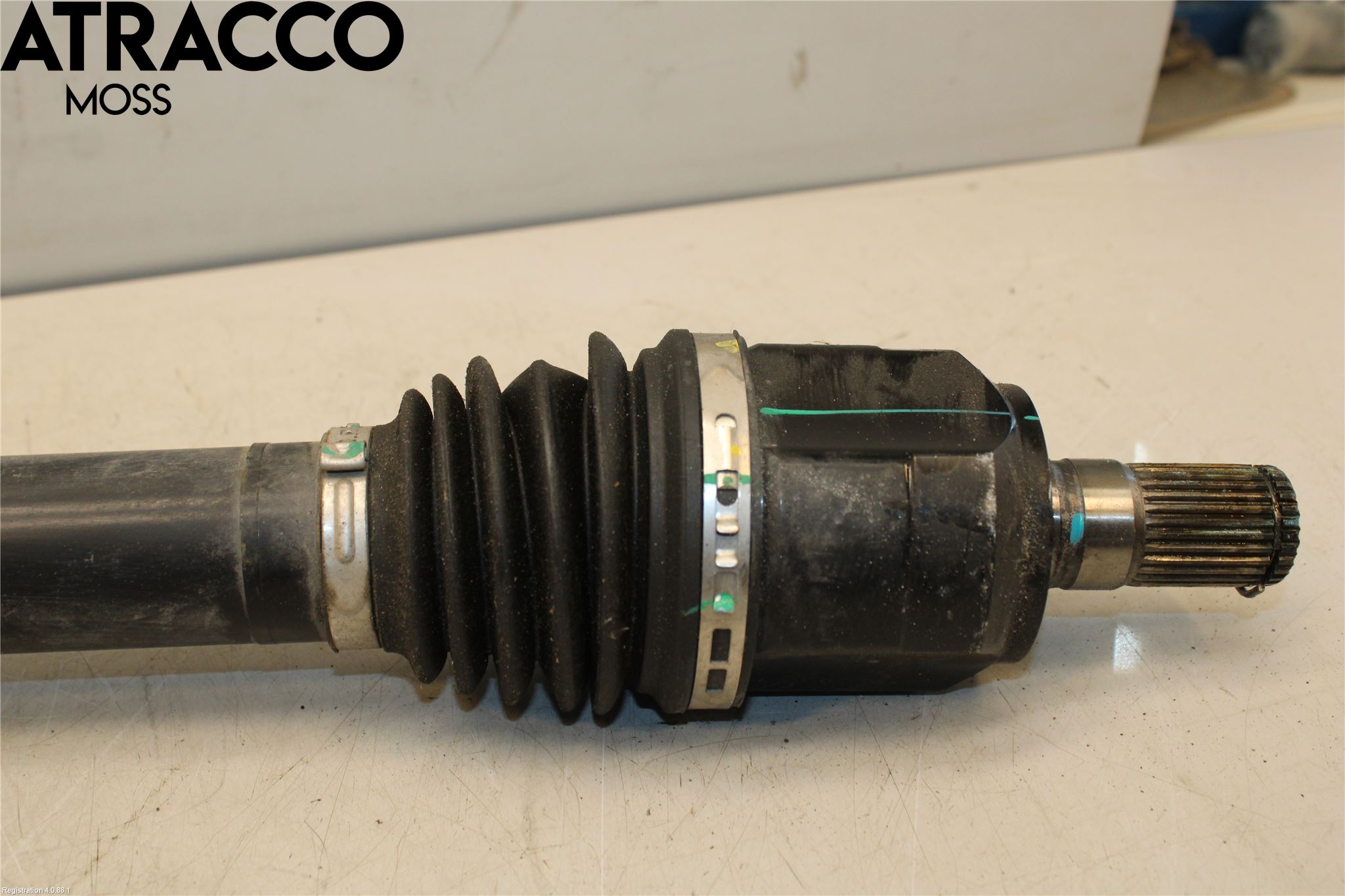 Kia OPTIMA 16-20 Drivaxel Fram Höger