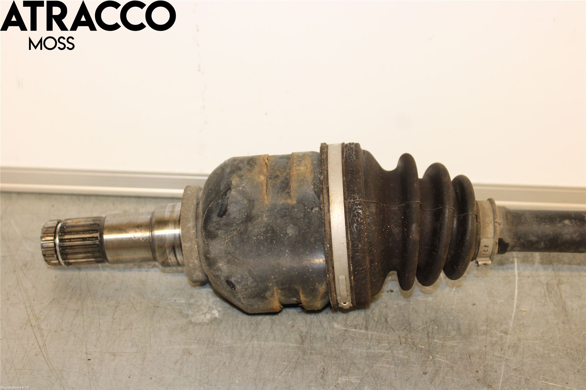 Toyota YARIS XP130 12-14 Drivaxel Fram Vänster