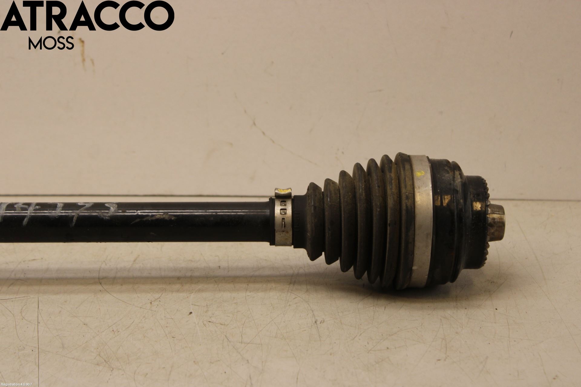 BMW X1 F48 15-22 Drivaxel Bak Vänster