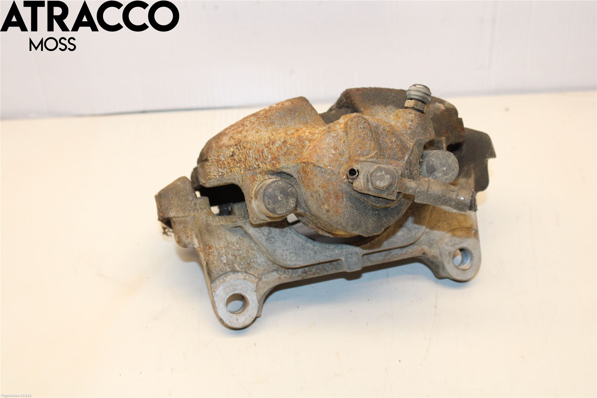 Volkswagen VW PASSAT 11-14 Bromsok Fram Höger