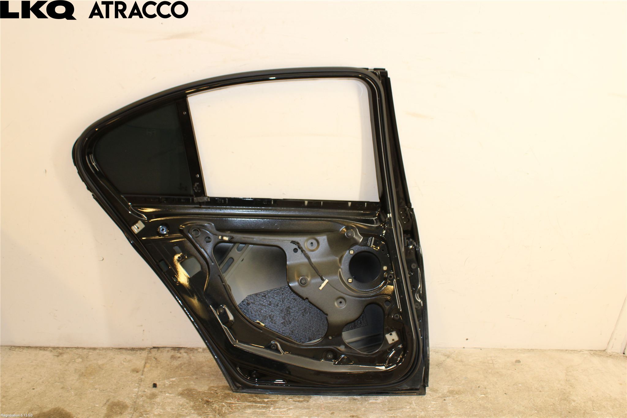 BMW 3 F30/F31/F80 12-19 Dörr Bak Vänster