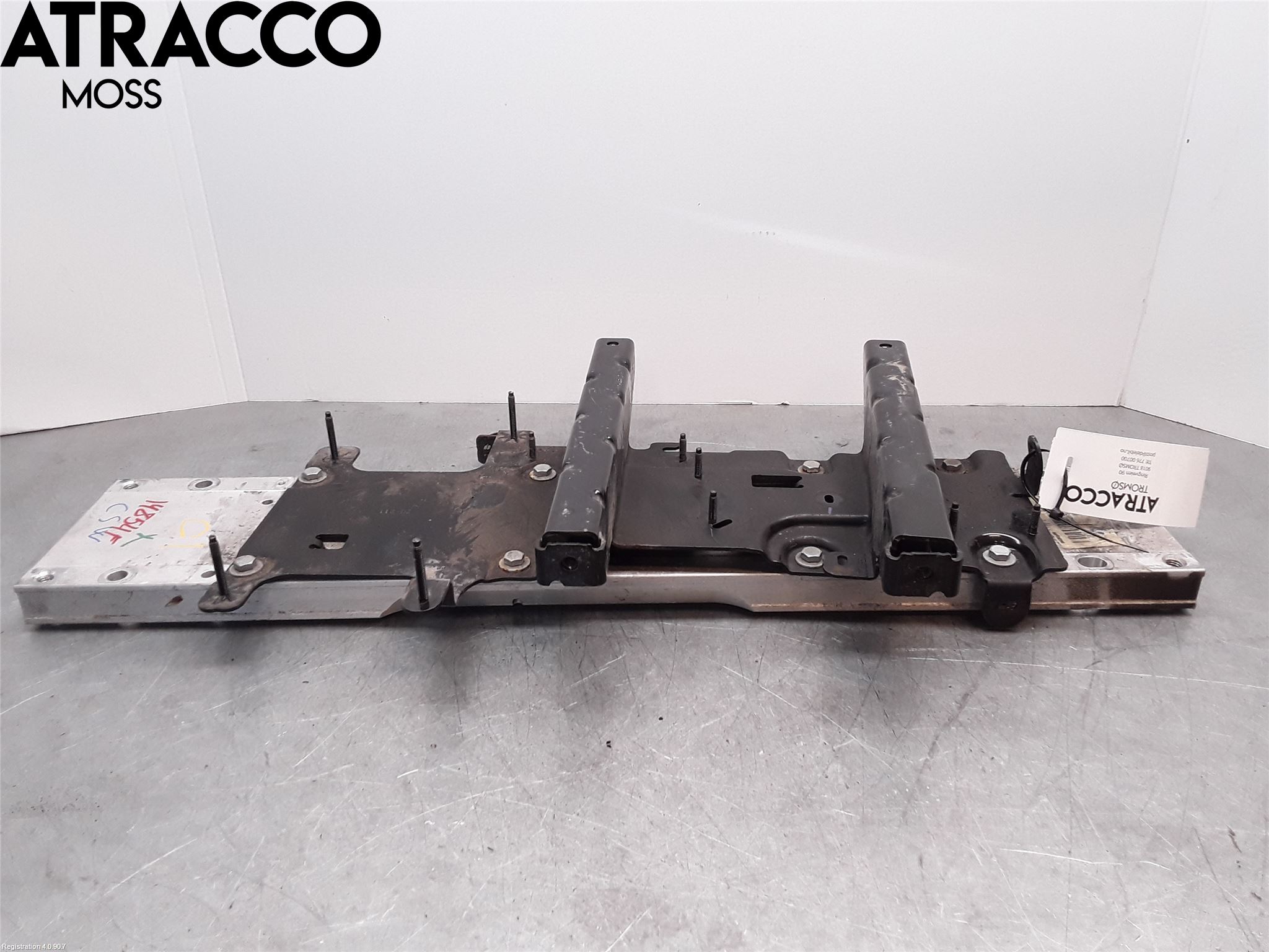 Peugeot 2008/E-2008 20- Framvagn Fäste-Kudde