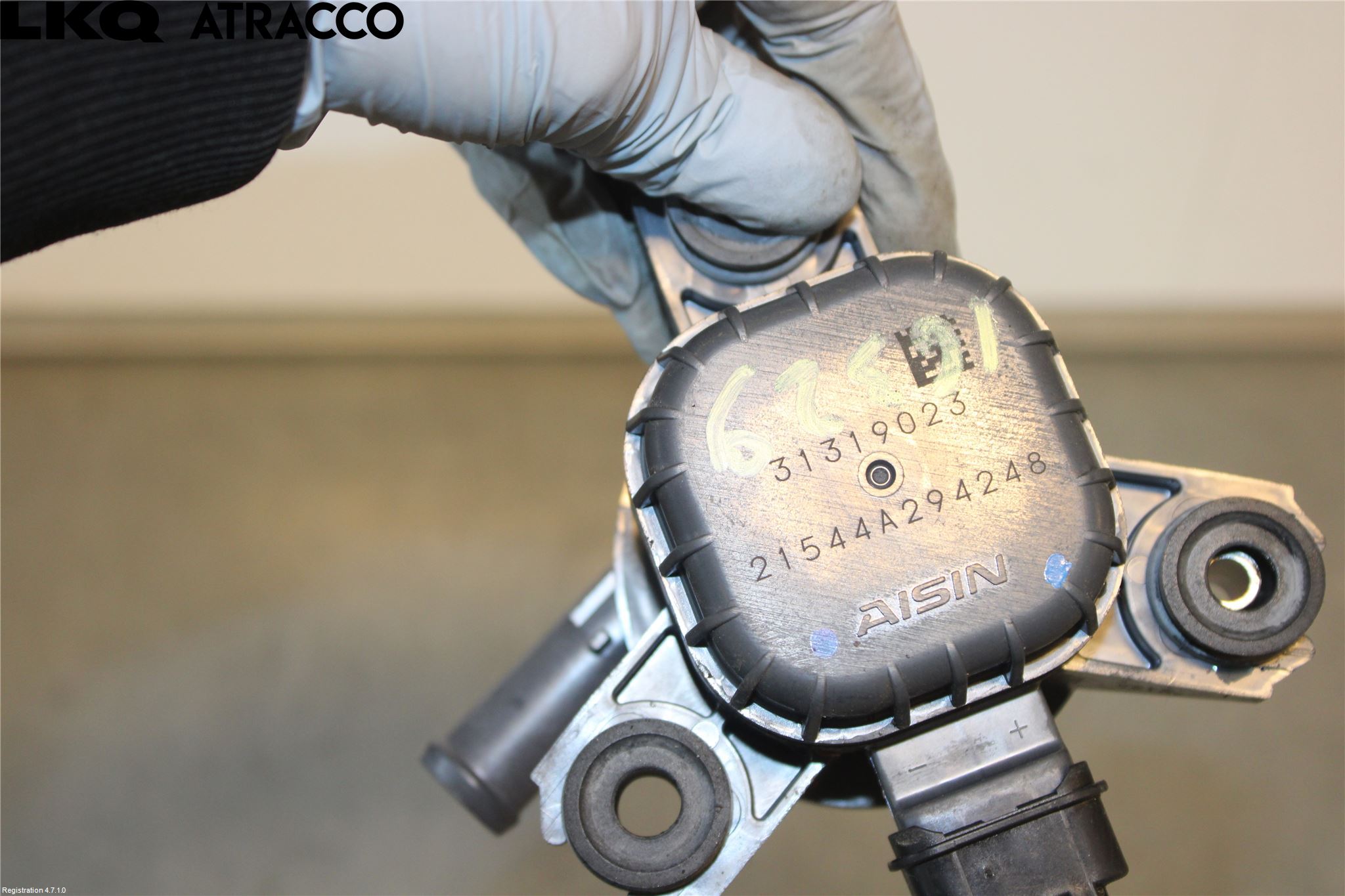 Volvo V60 11-13 Vattenpump