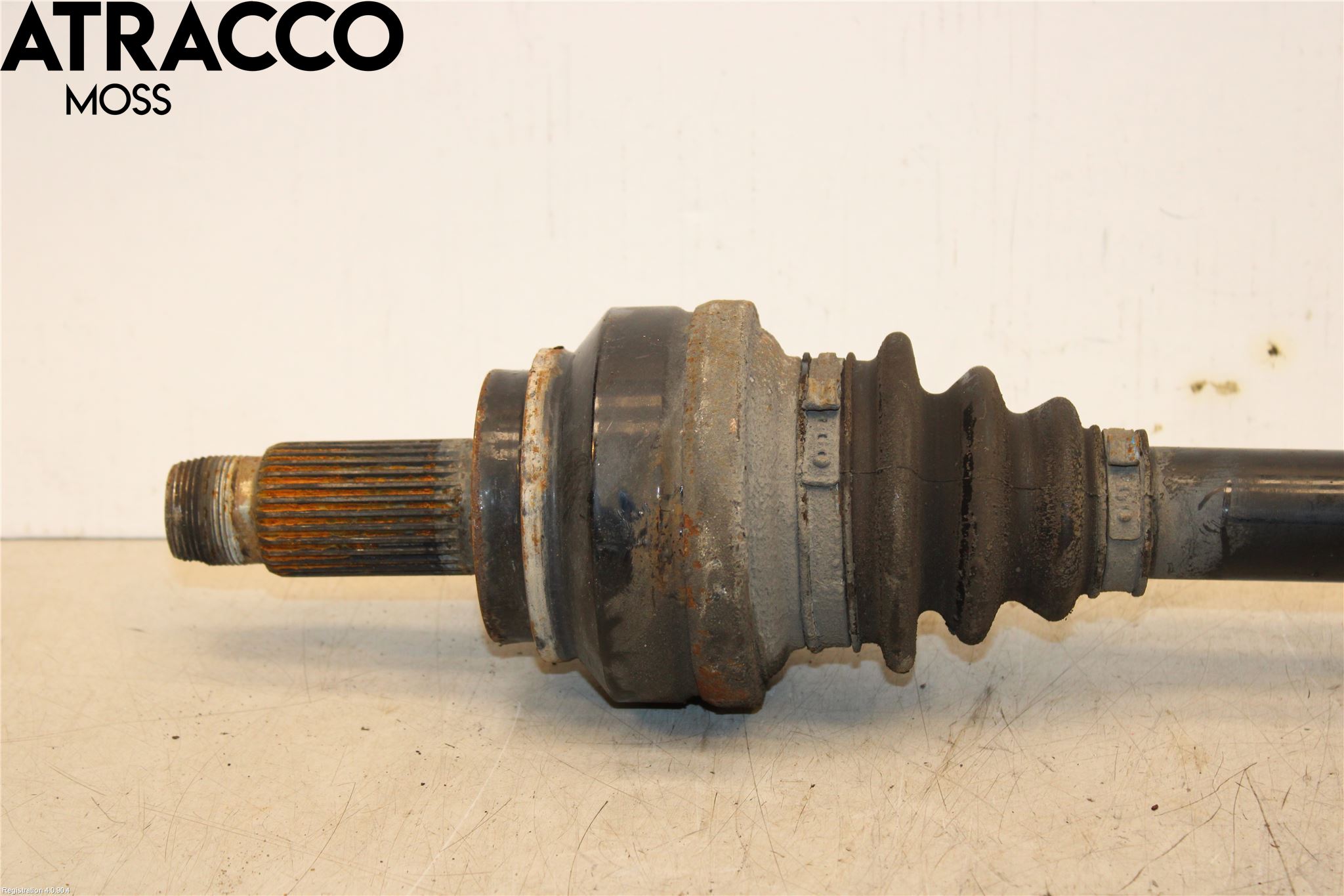 BMW 7 F01/02/03/04 09-15 Drivaxel Bak Höger