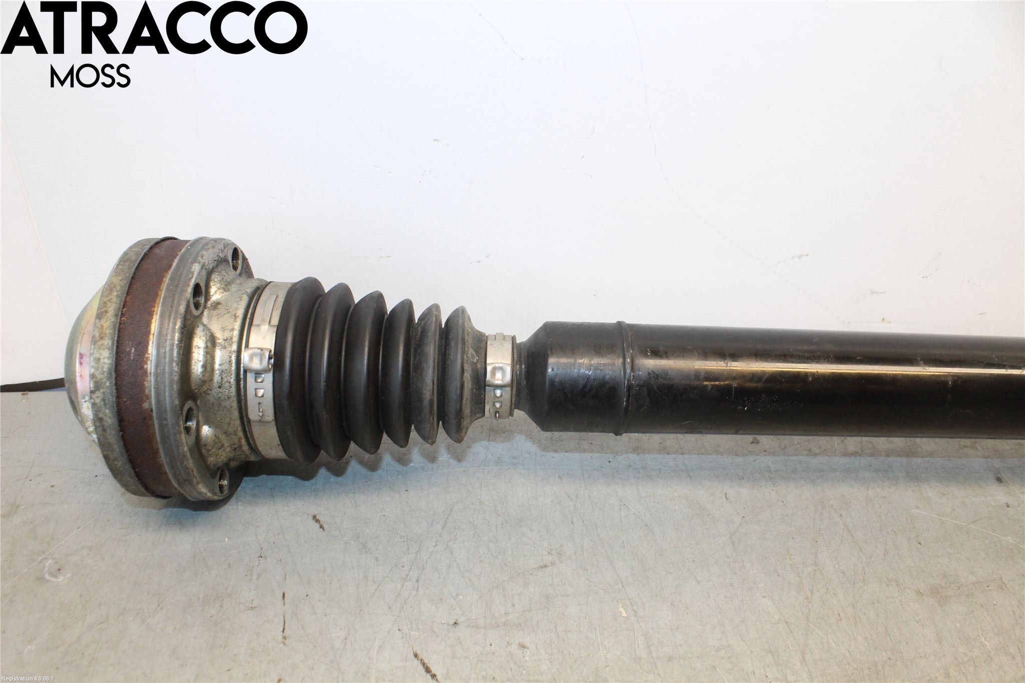 Volkswagen VW CADDY 16-20 Drivaxel Fram Höger
