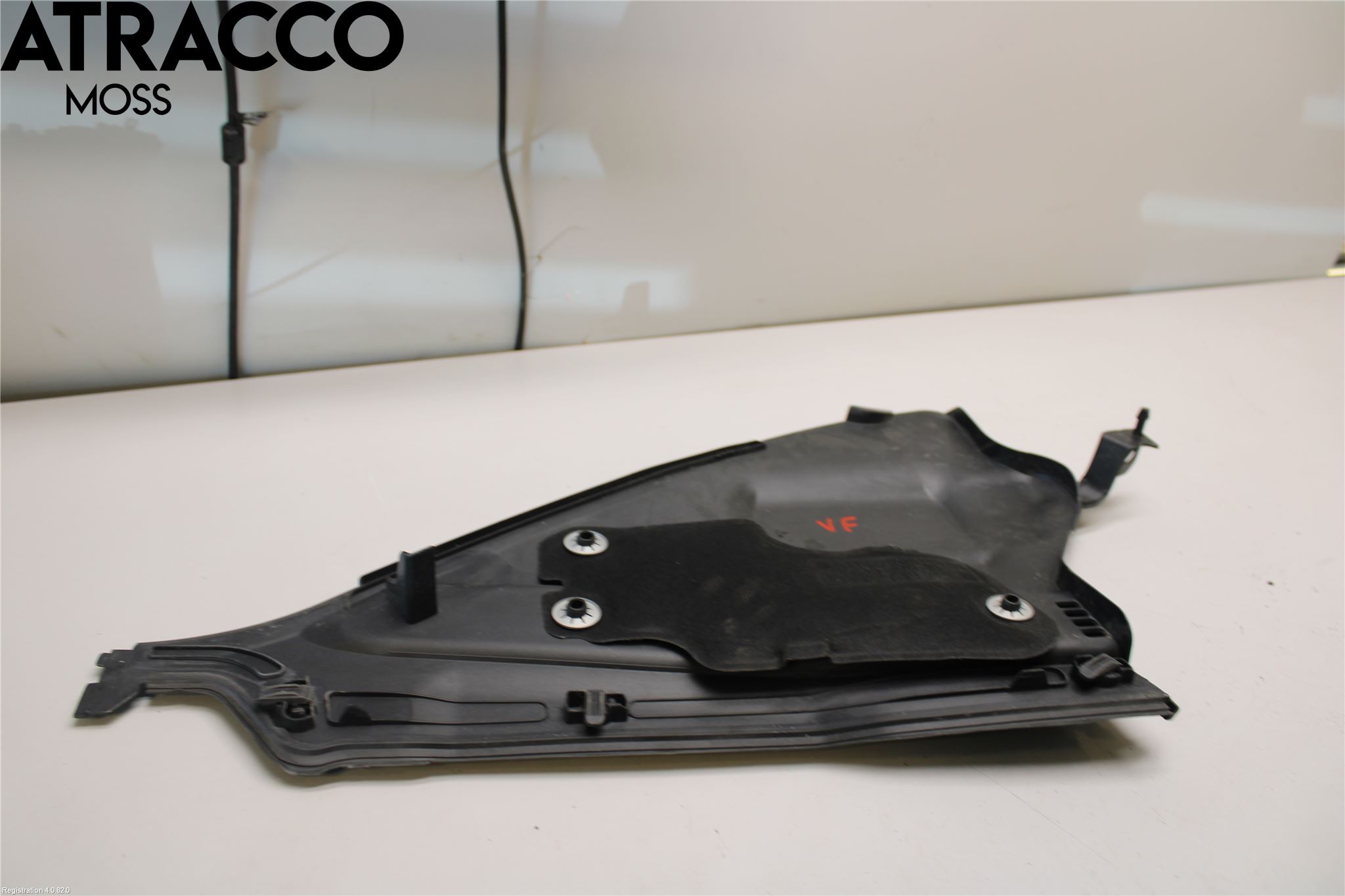BMW 3 F30/F31/F80 12-19 Torpedplåt-Torpedplast