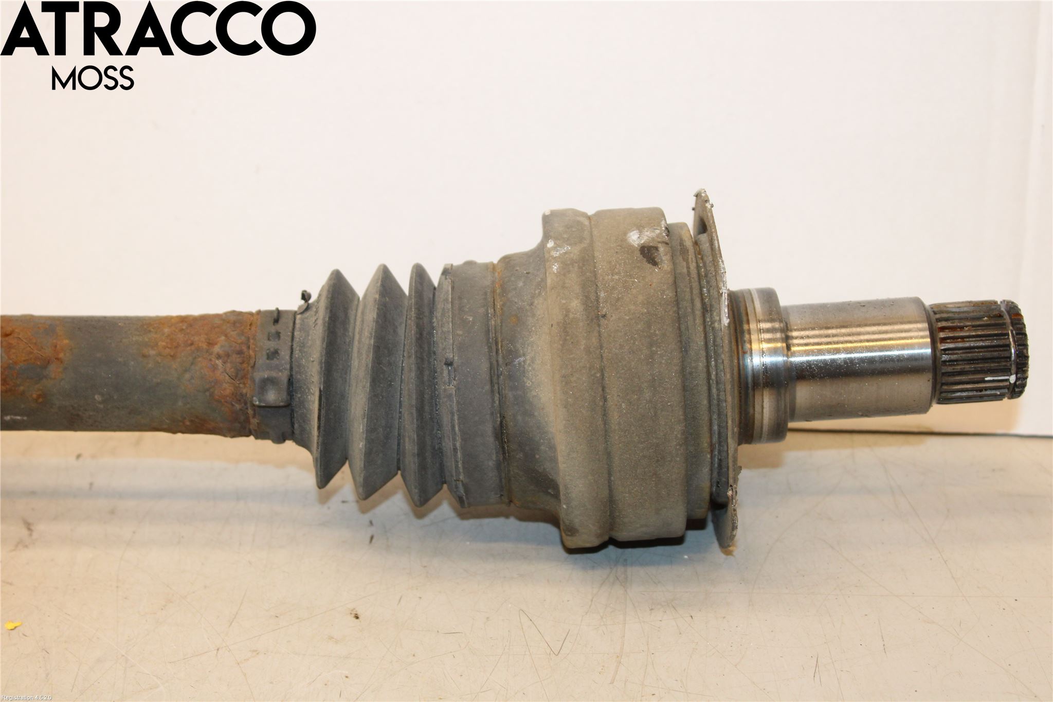Mercedes-Benz MB C-KLASS (W204) 07-15 Drivaxel Bak Höger