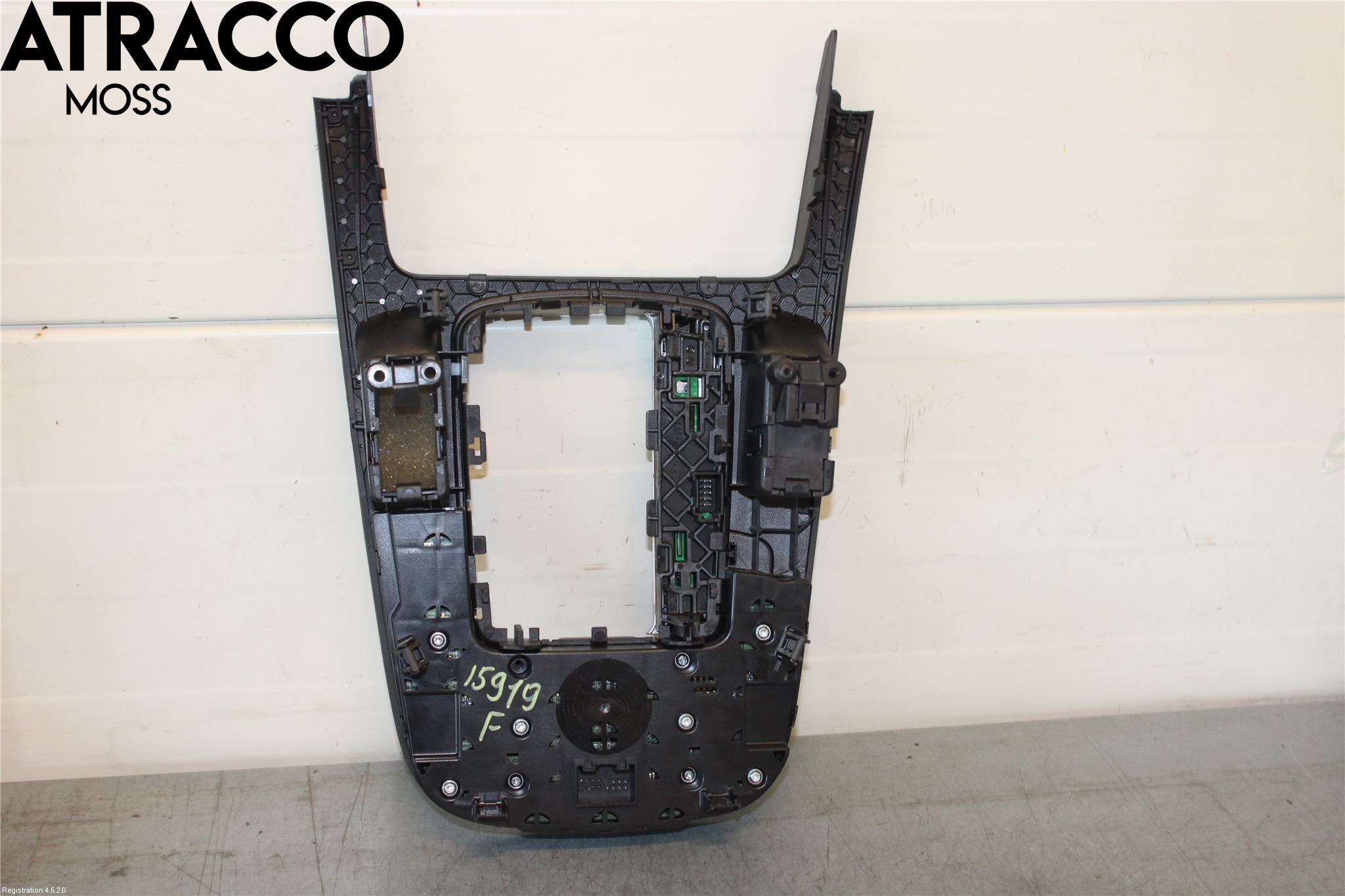 Audi Q5 09-16 Instrumentkonsoll Golv
