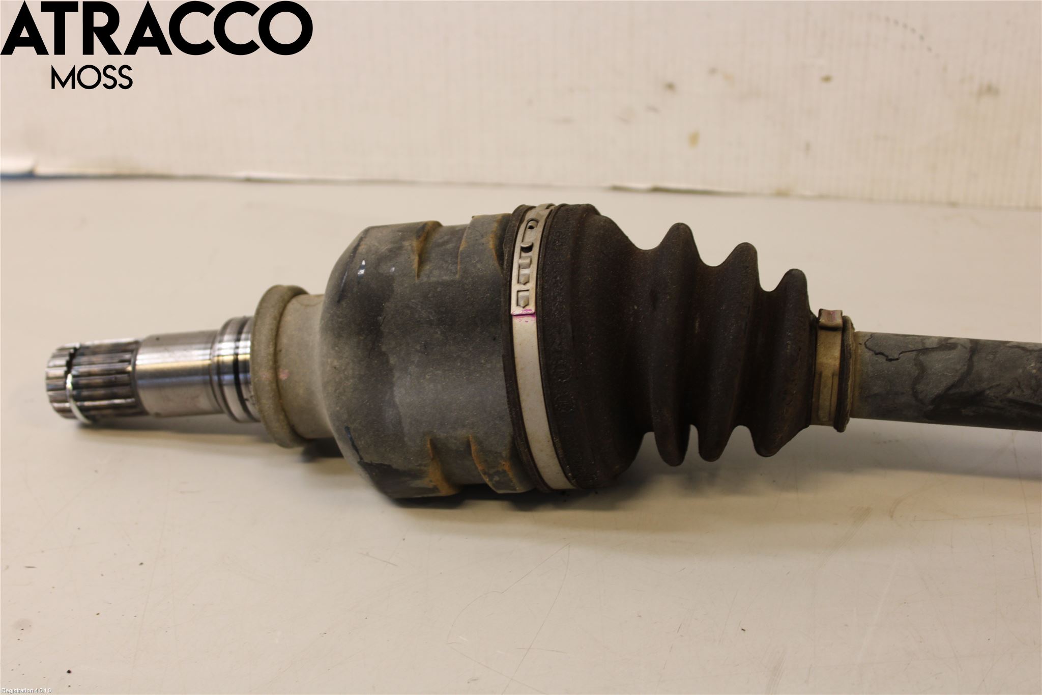 Toyota YARIS XP130 15-20 Drivaxel Fram Höger