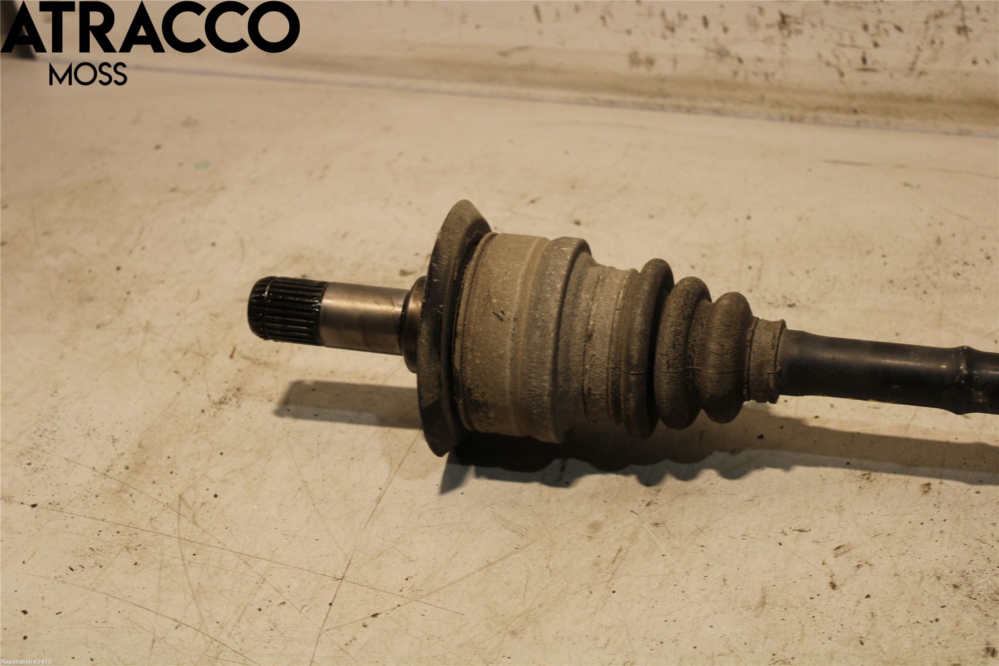 BMW 3 F30/F31/F80 12-19 Drivaxel Bak Vänster