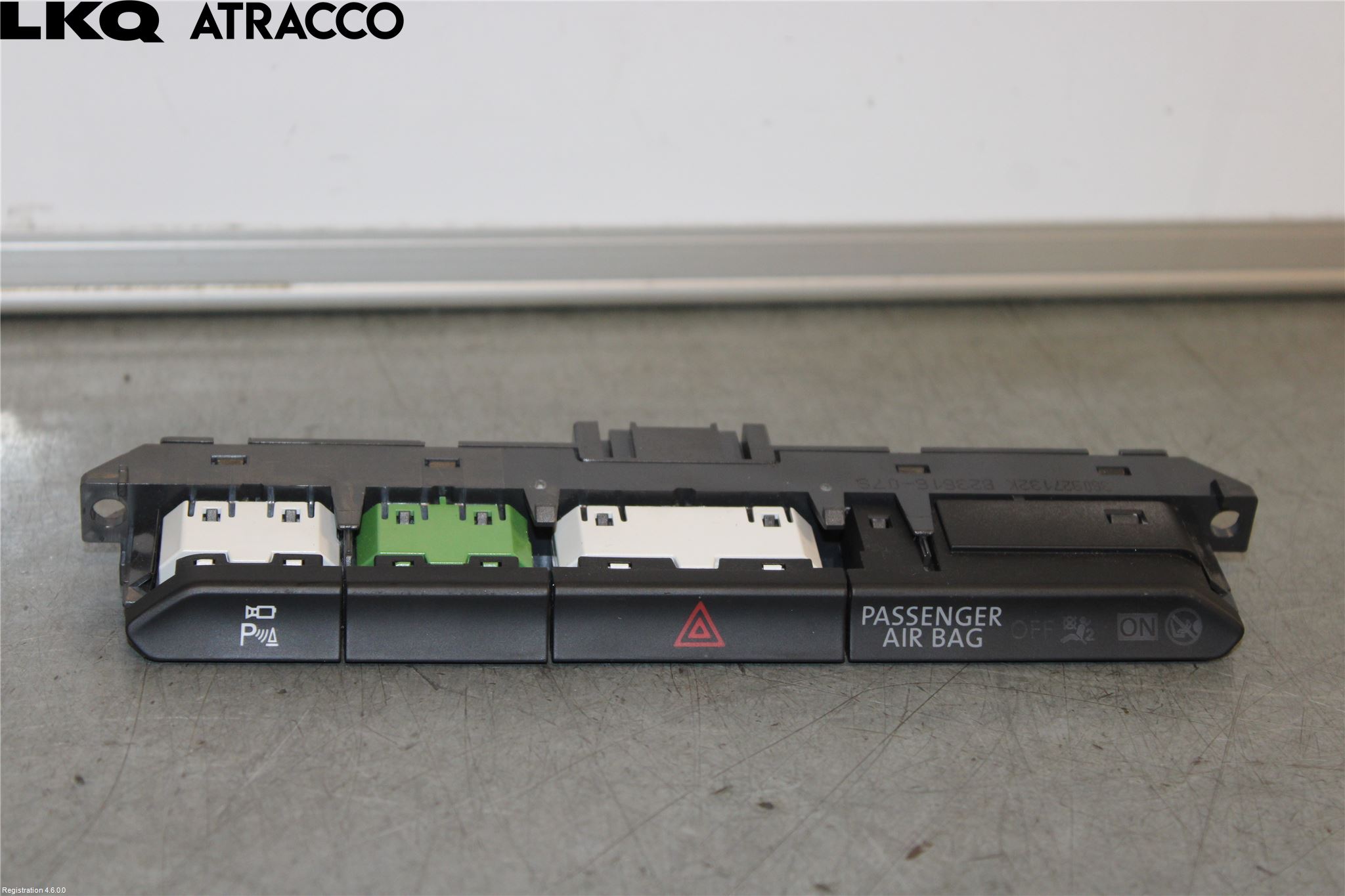 Volkswagen VW PASSAT 15-19 Strömställare Varnings