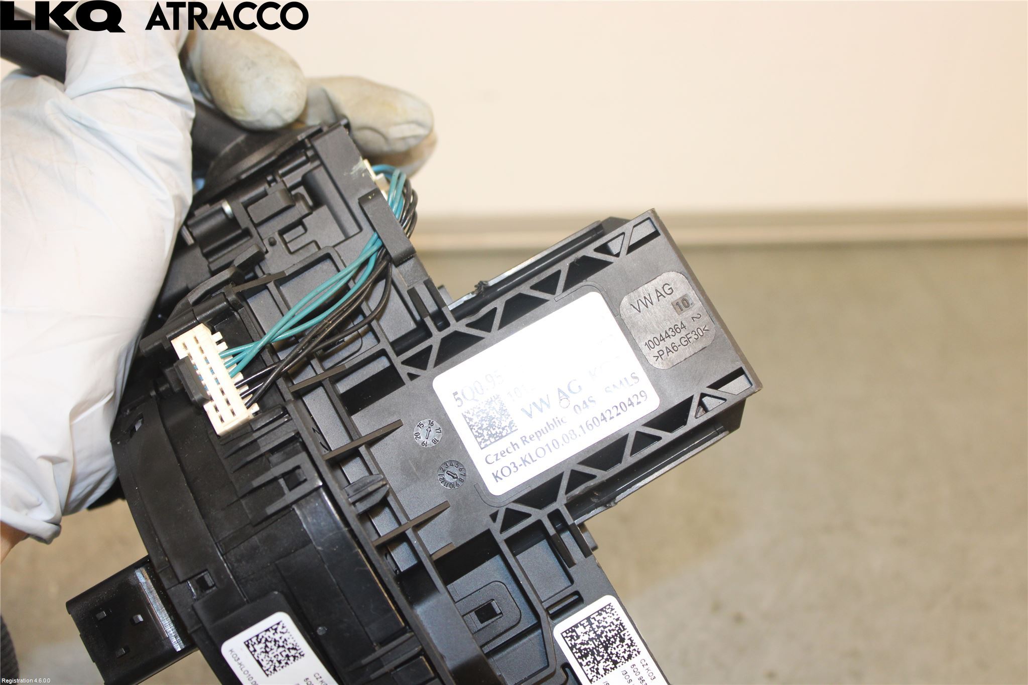 Volkswagen VW GOLF / E-GOLF VII 13-20 Spakcentral