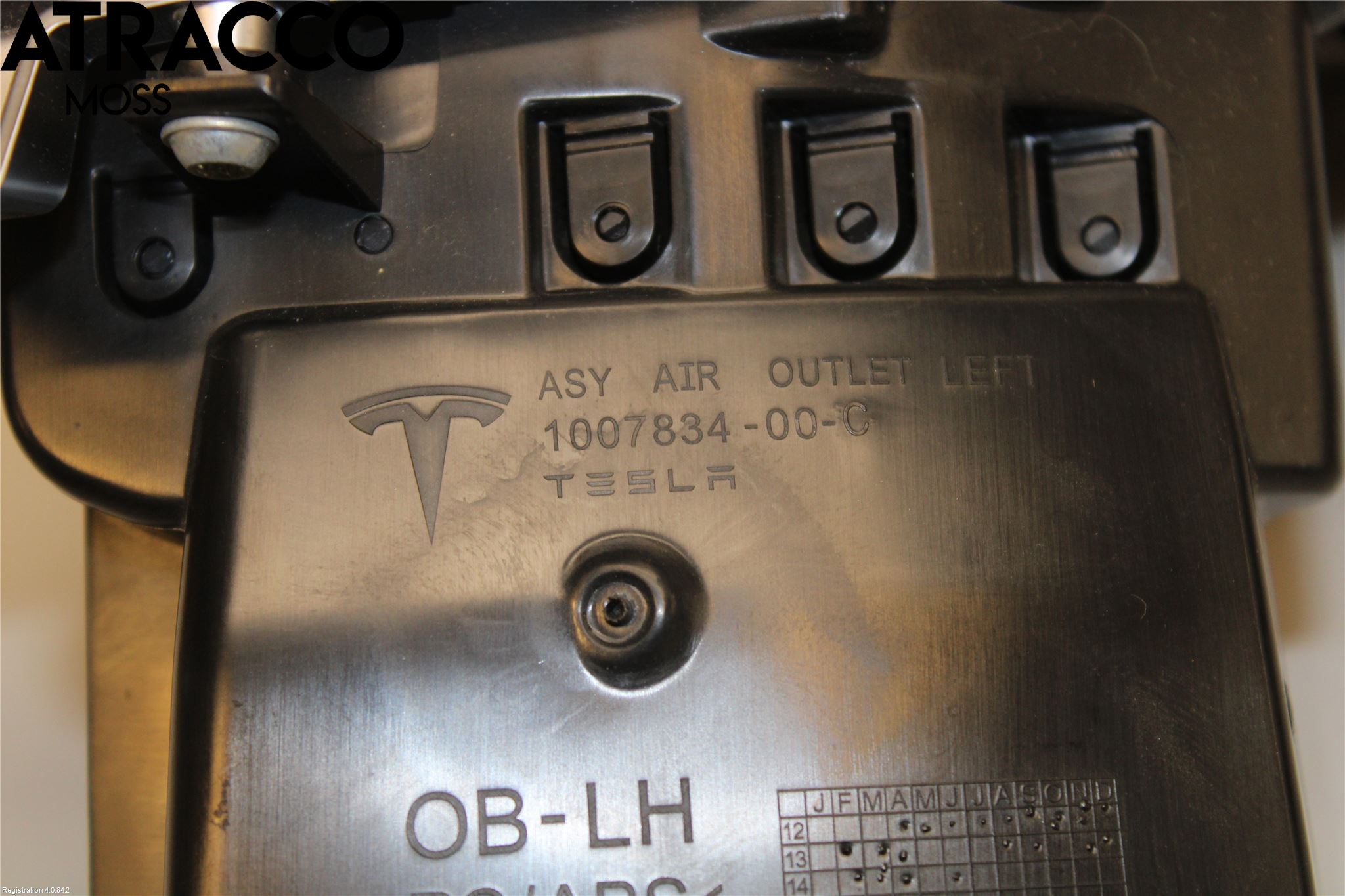 Tesla MODEL S 13- Defrosterkanal-Munstycke